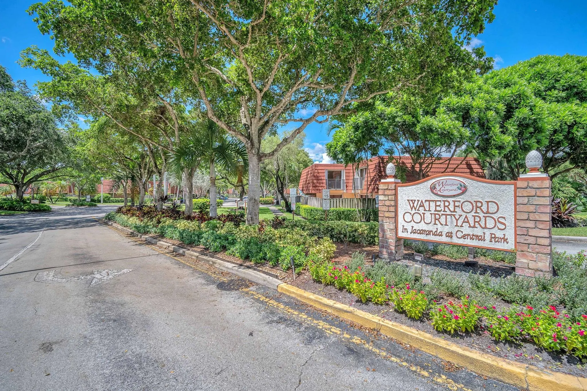 9919 NW 6th Ct