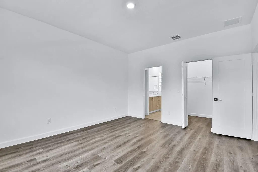 706 STELLAR COURT