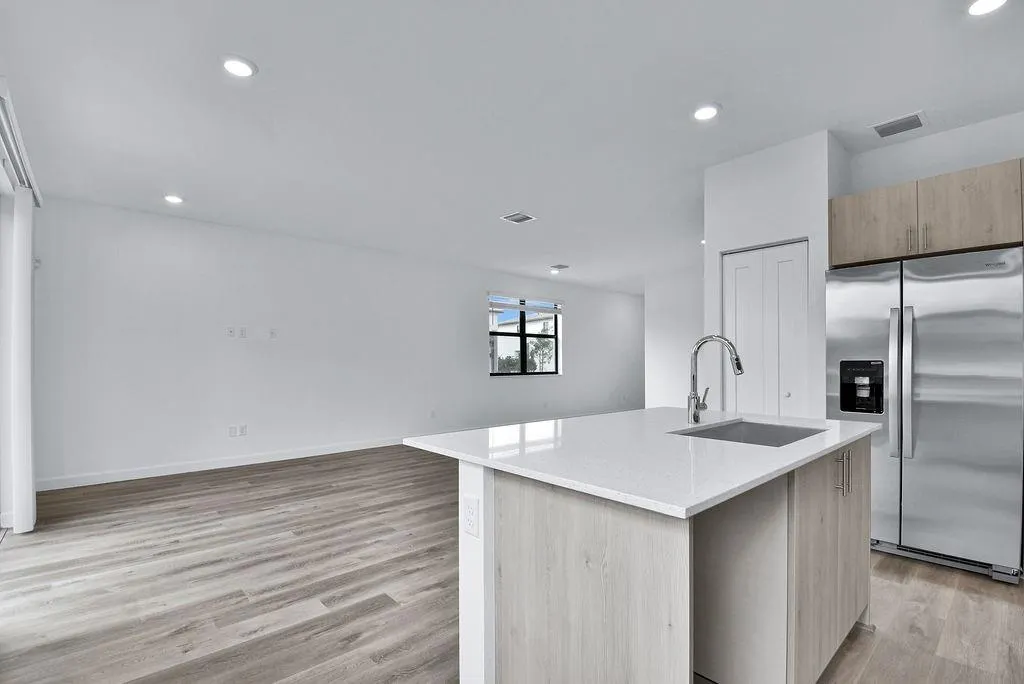 706 STELLAR COURT