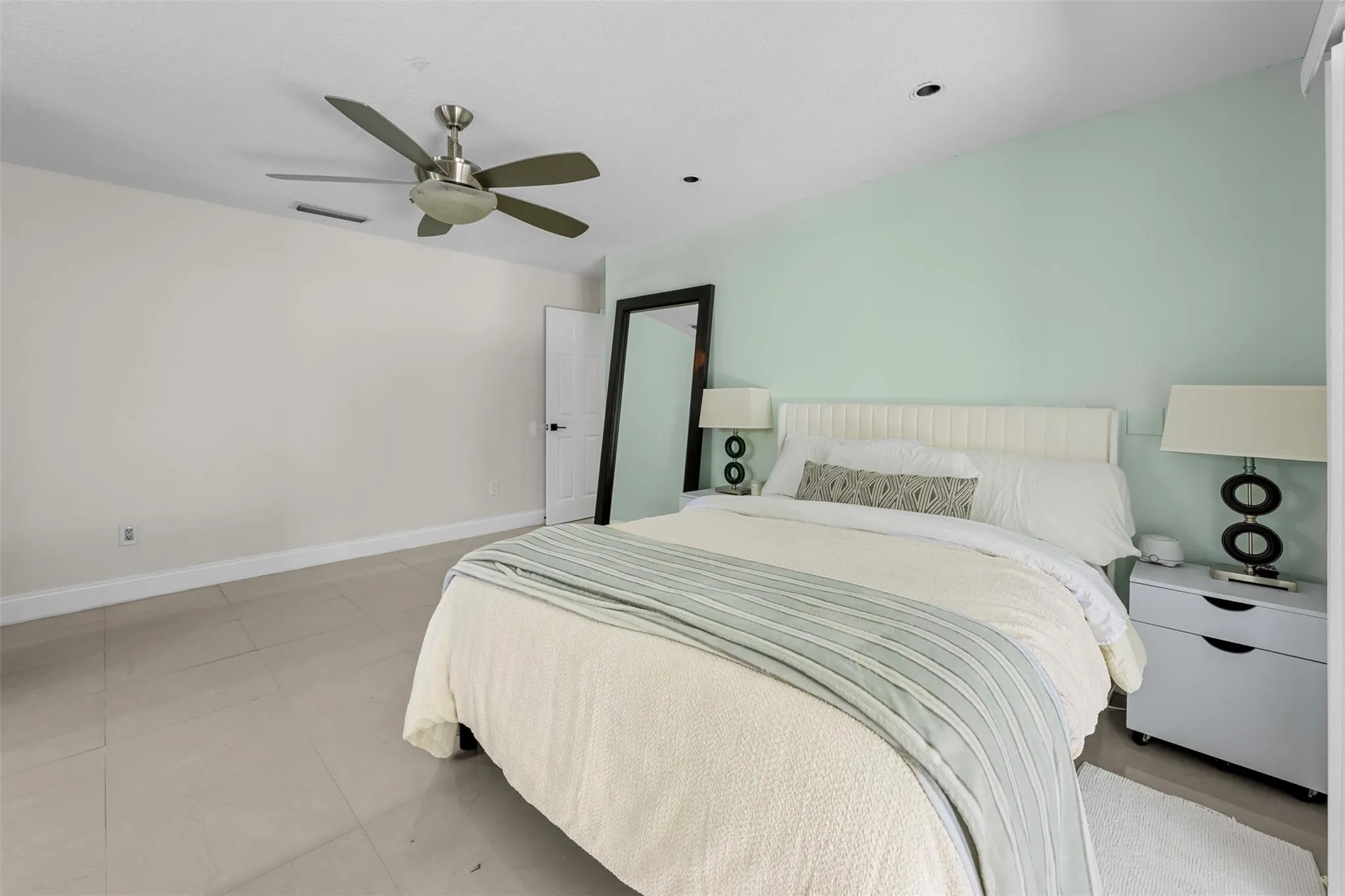 2550 Ray Ct