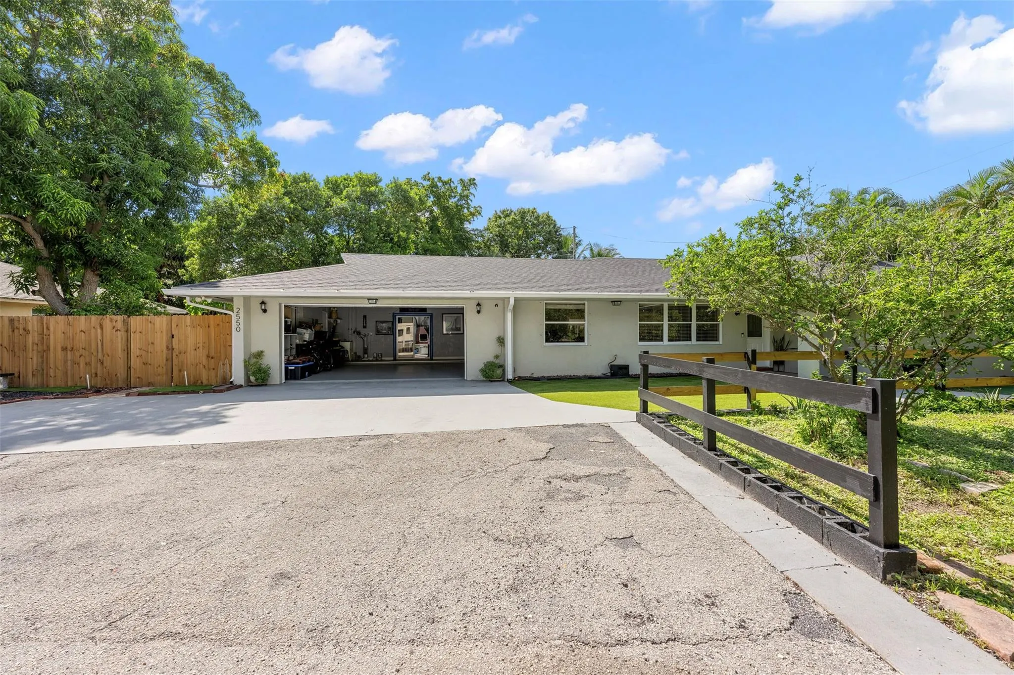 2550 Ray Ct