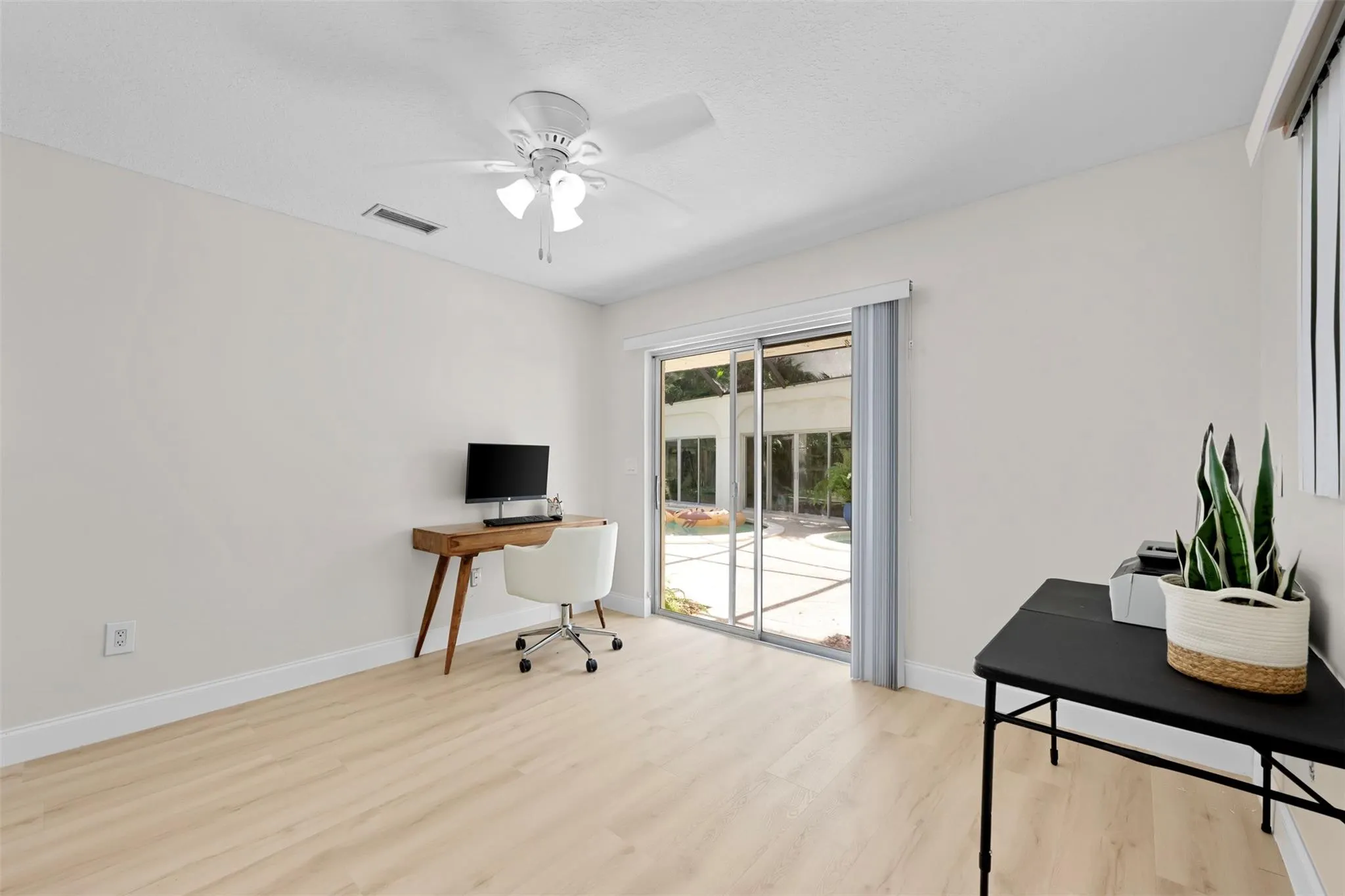 2550 Ray Ct