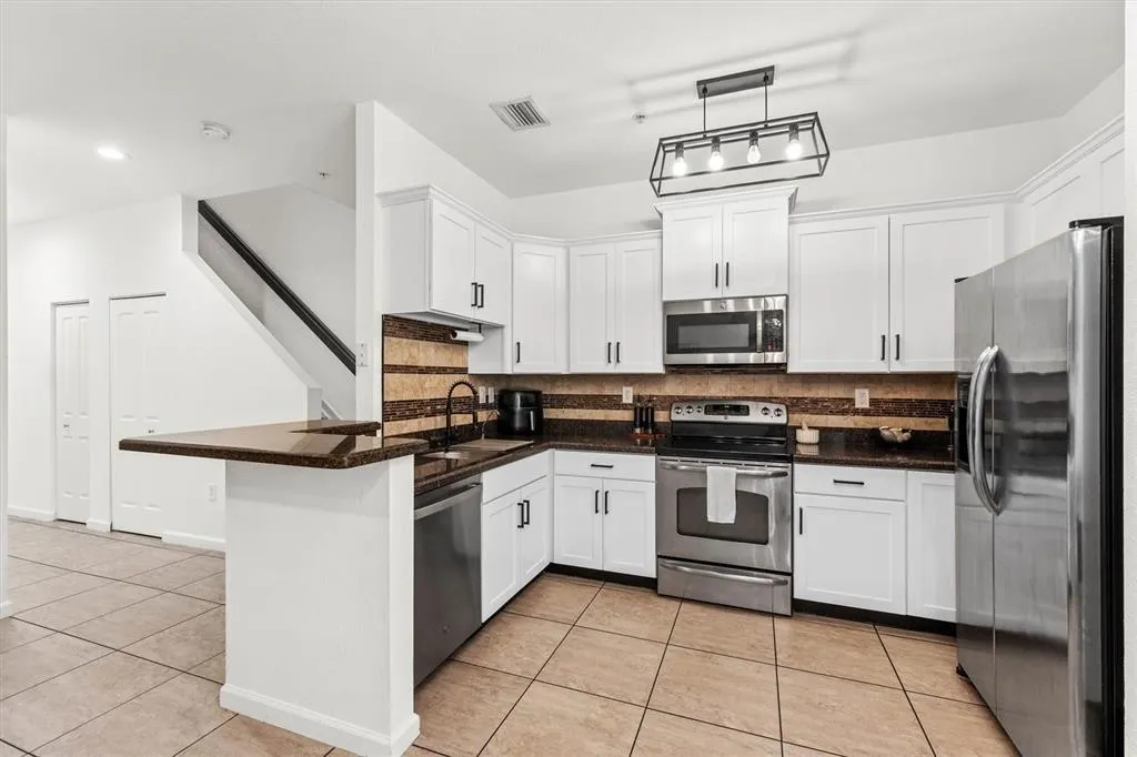 151 SW 7th Ct