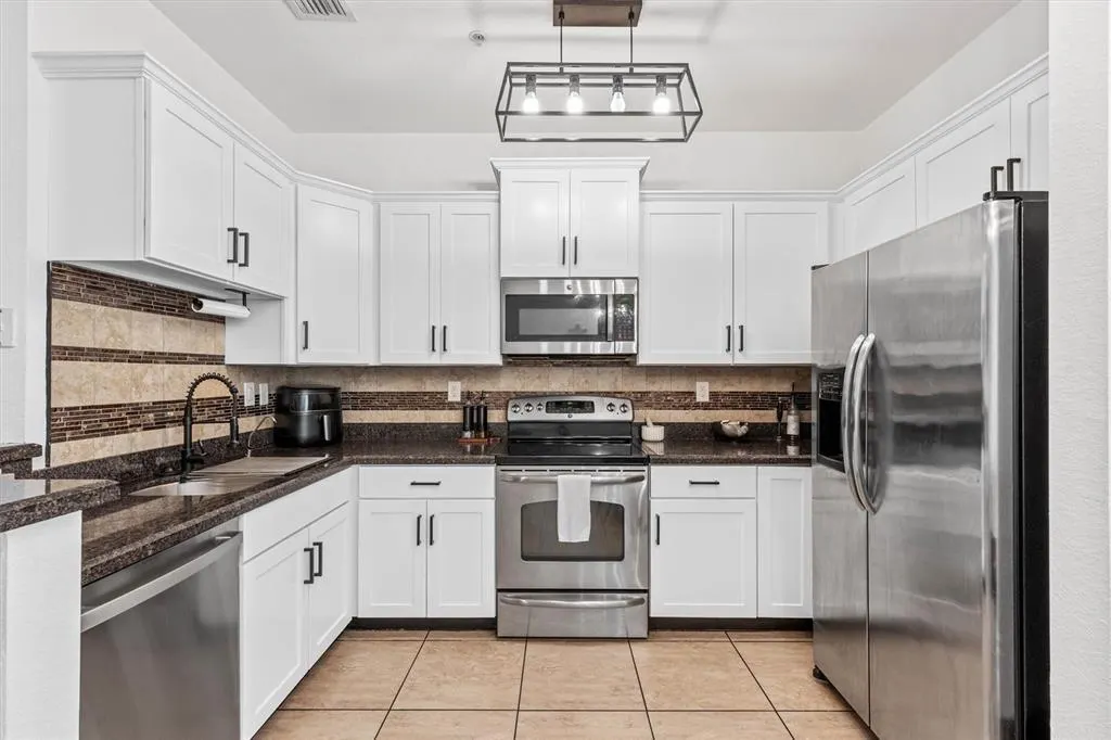 151 SW 7th Ct