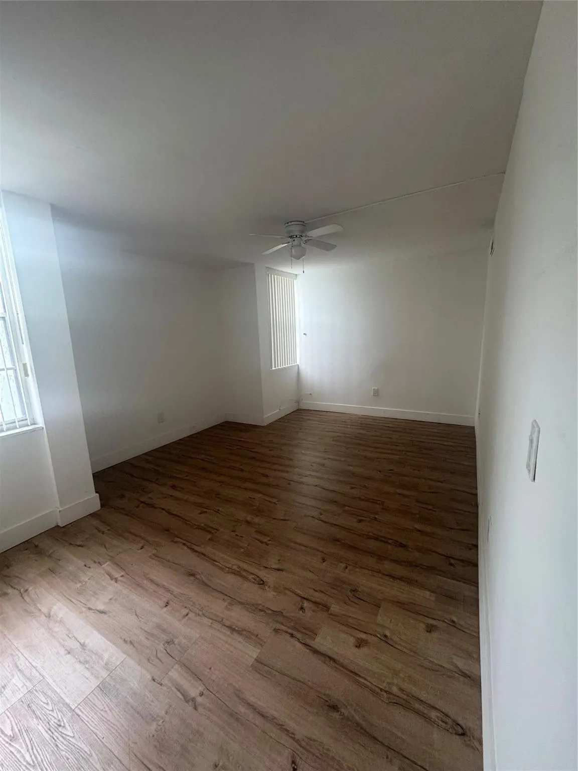 12105 NE 6th Ave, #201