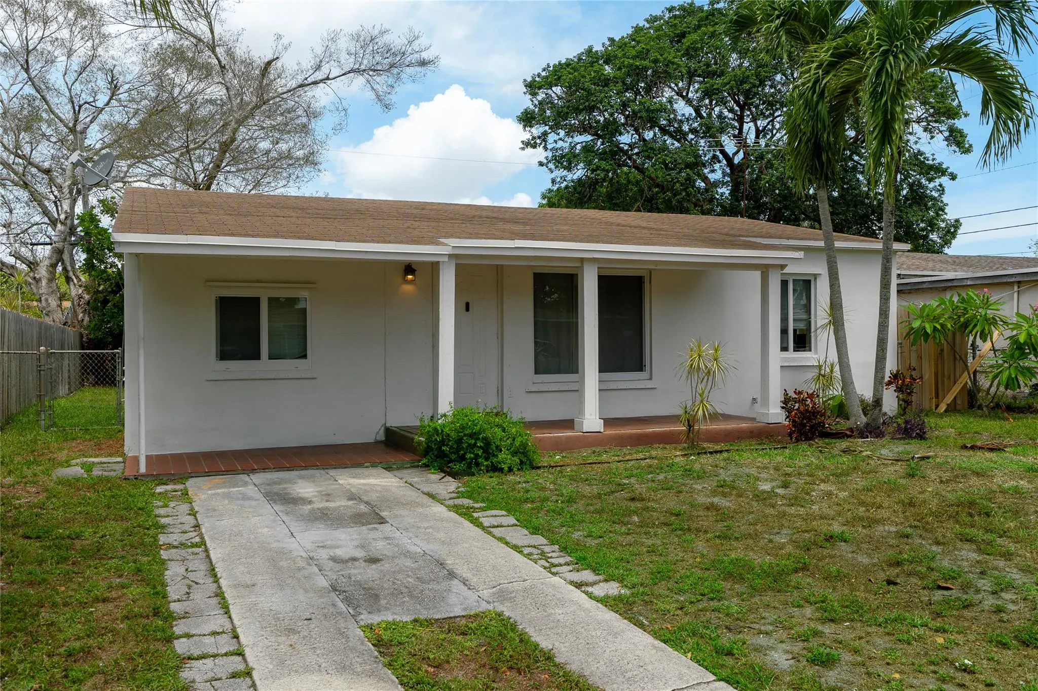 121 NW 53rd Ct