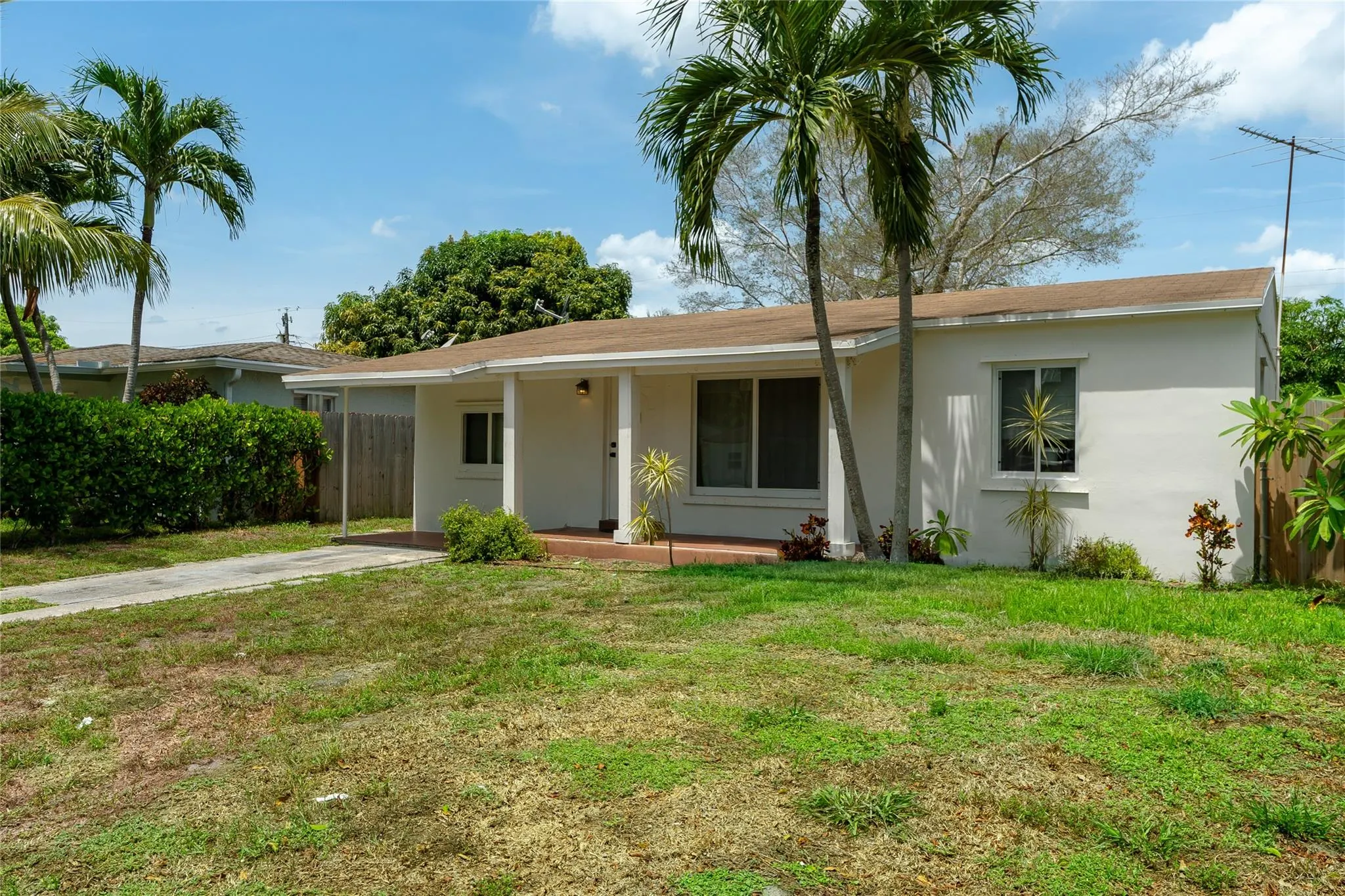 121 NW 53rd Ct