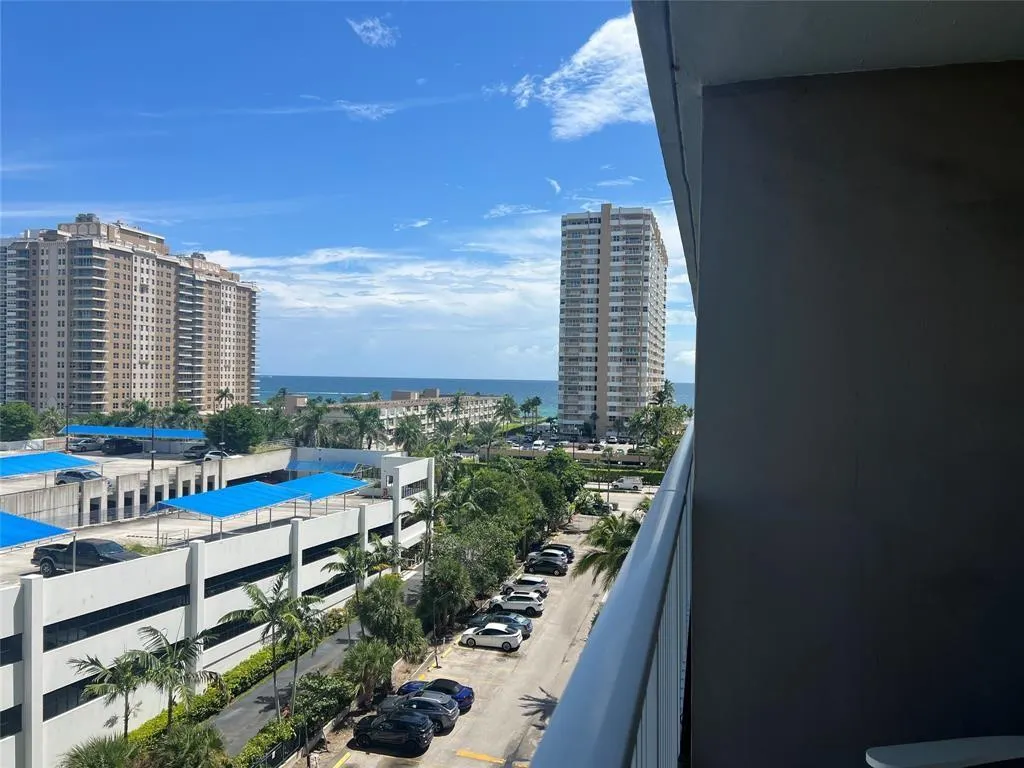 1965 S Ocean Dr, #6J