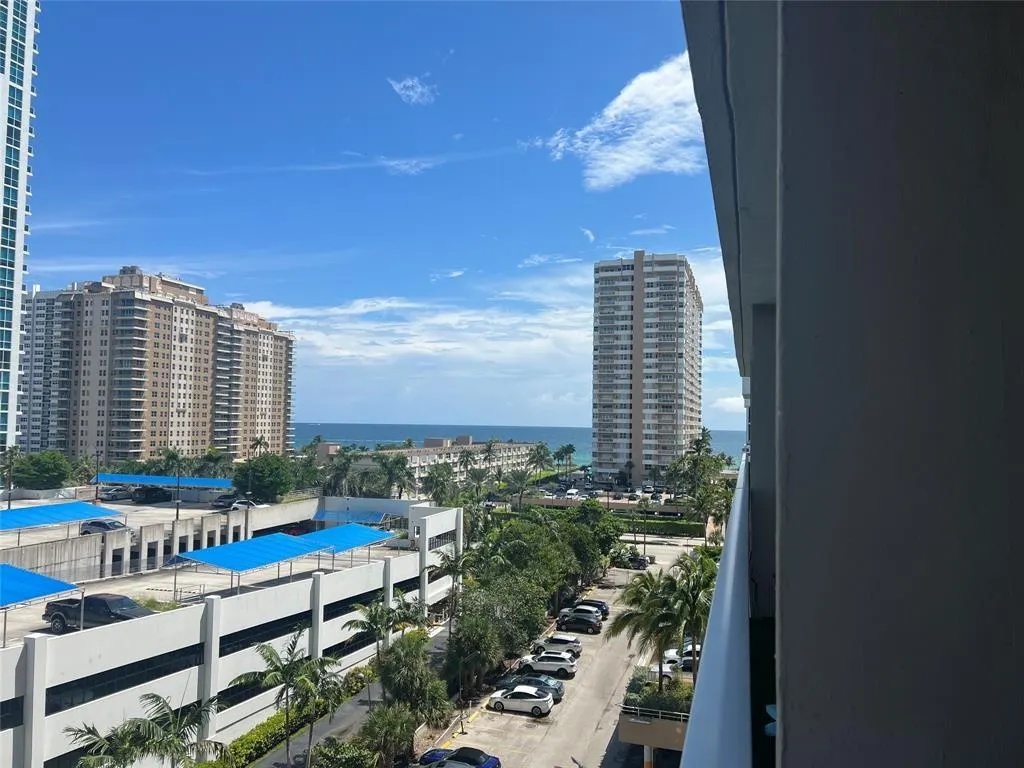 1965 S Ocean Dr, #6J