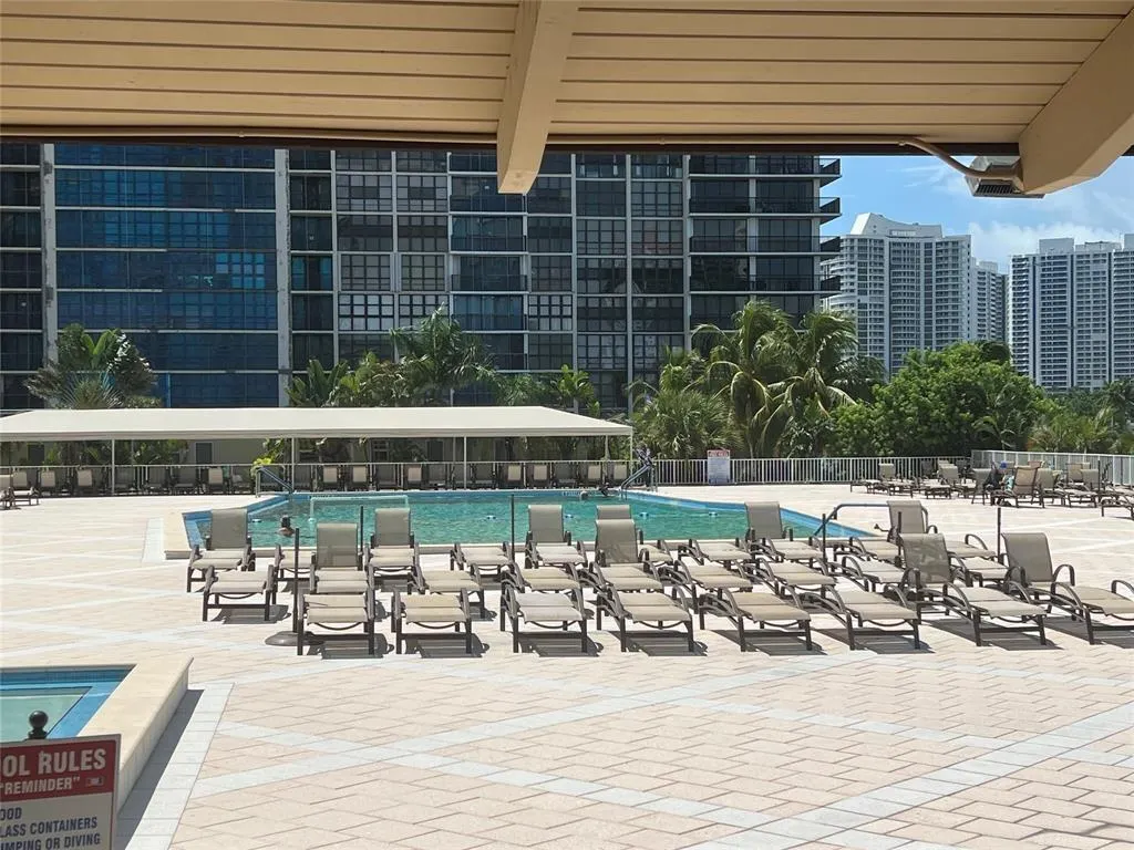 1965 S Ocean Dr, #6J