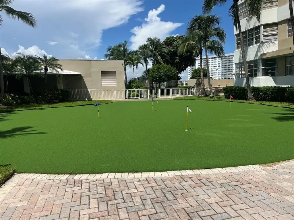 1965 S Ocean Dr, #6J
