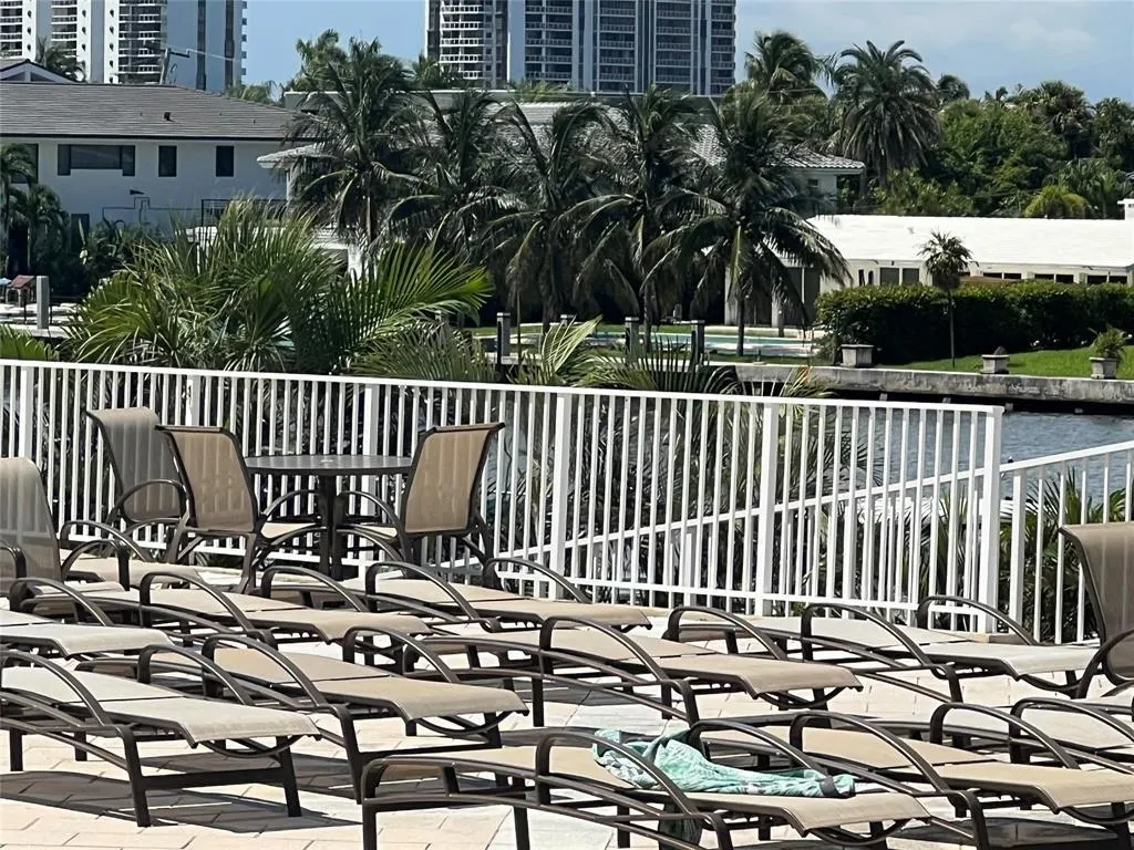 1965 S Ocean Dr, #6J