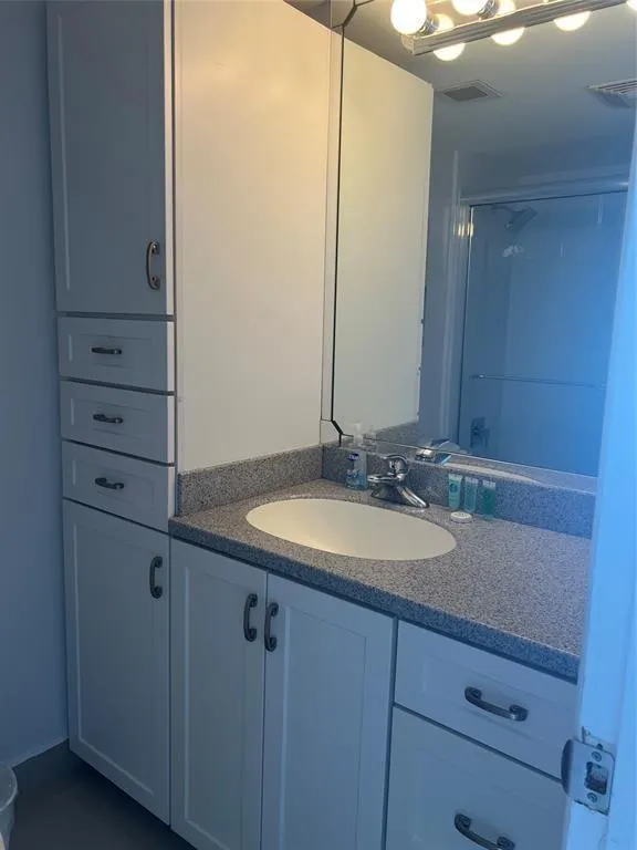 1965 S Ocean Dr, #6J