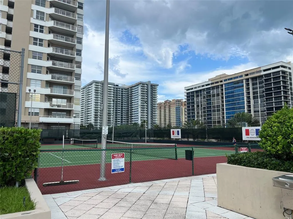 1965 S Ocean Dr, #6J