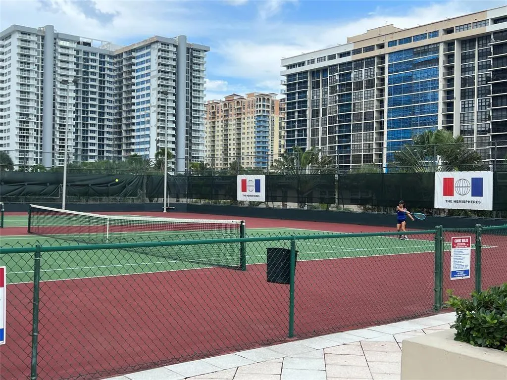1965 S Ocean Dr, #6J