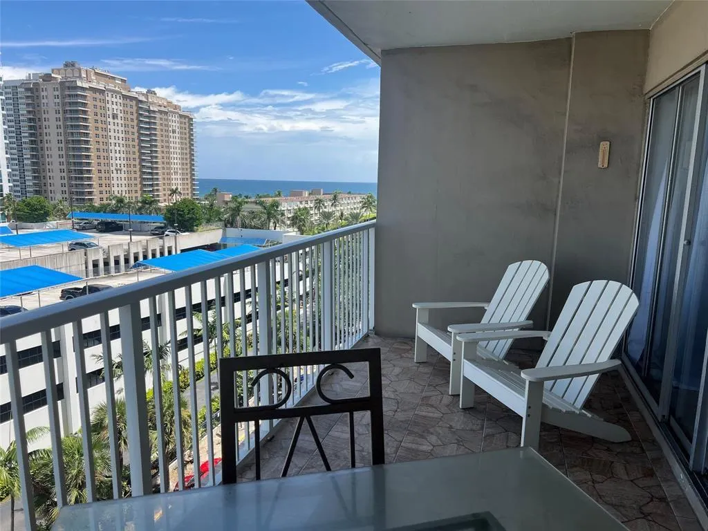 1965 S Ocean Dr, #6J