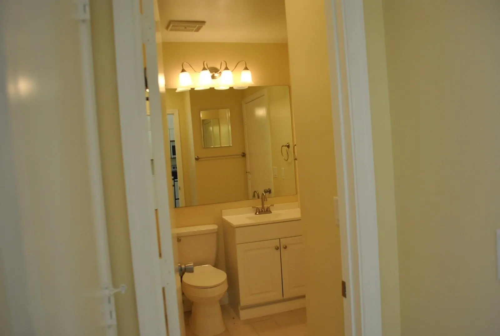 3687 Collinwood Ln
