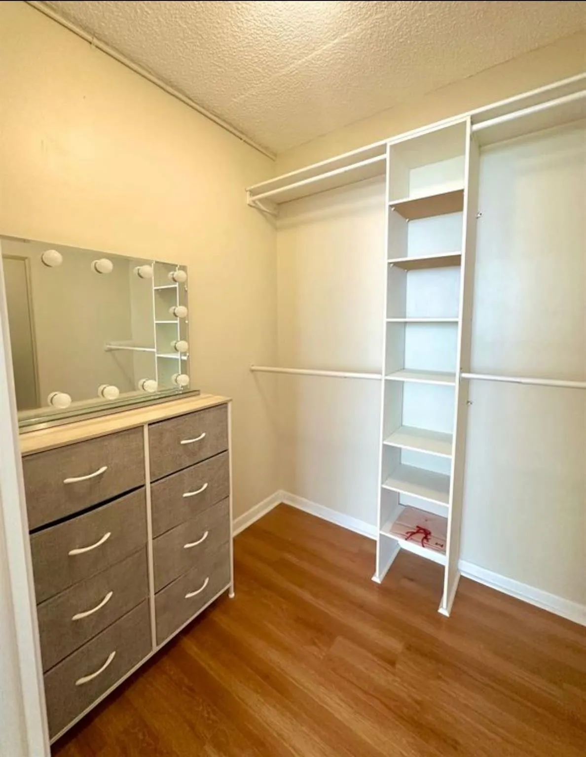 137 Golden Isles Dr, #801