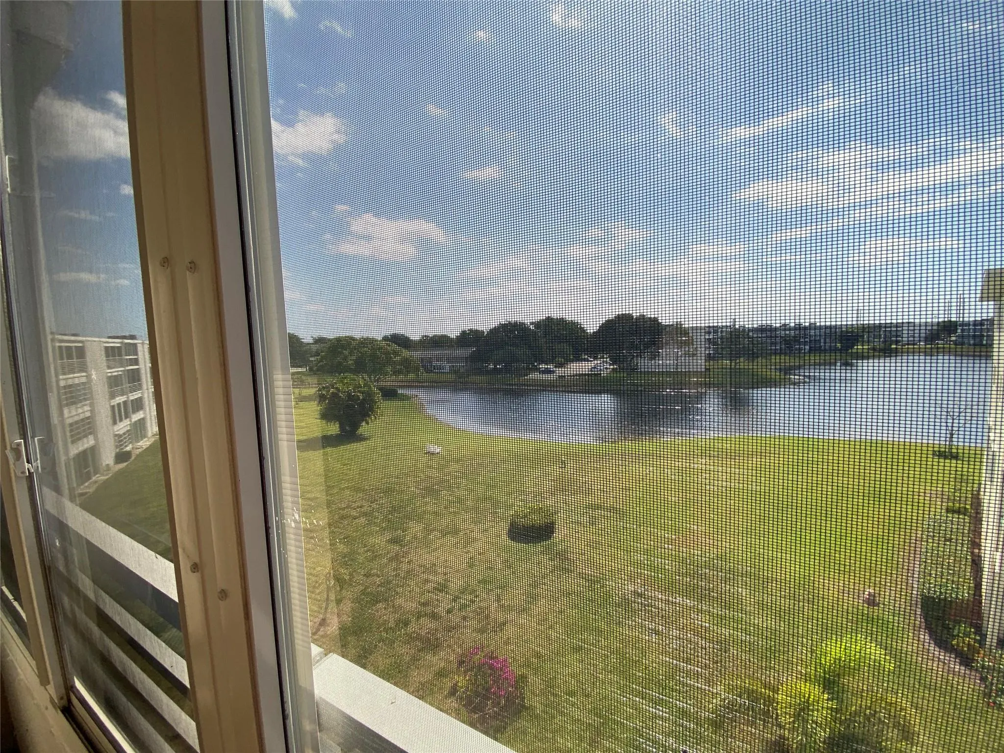 4101 Oakridge V, #4101