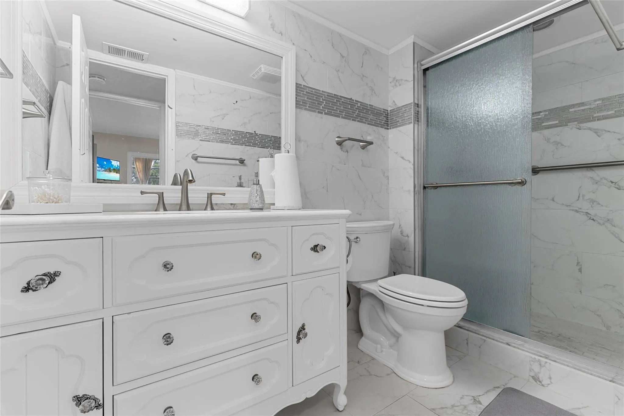 2065 Lyndhurst, #2065