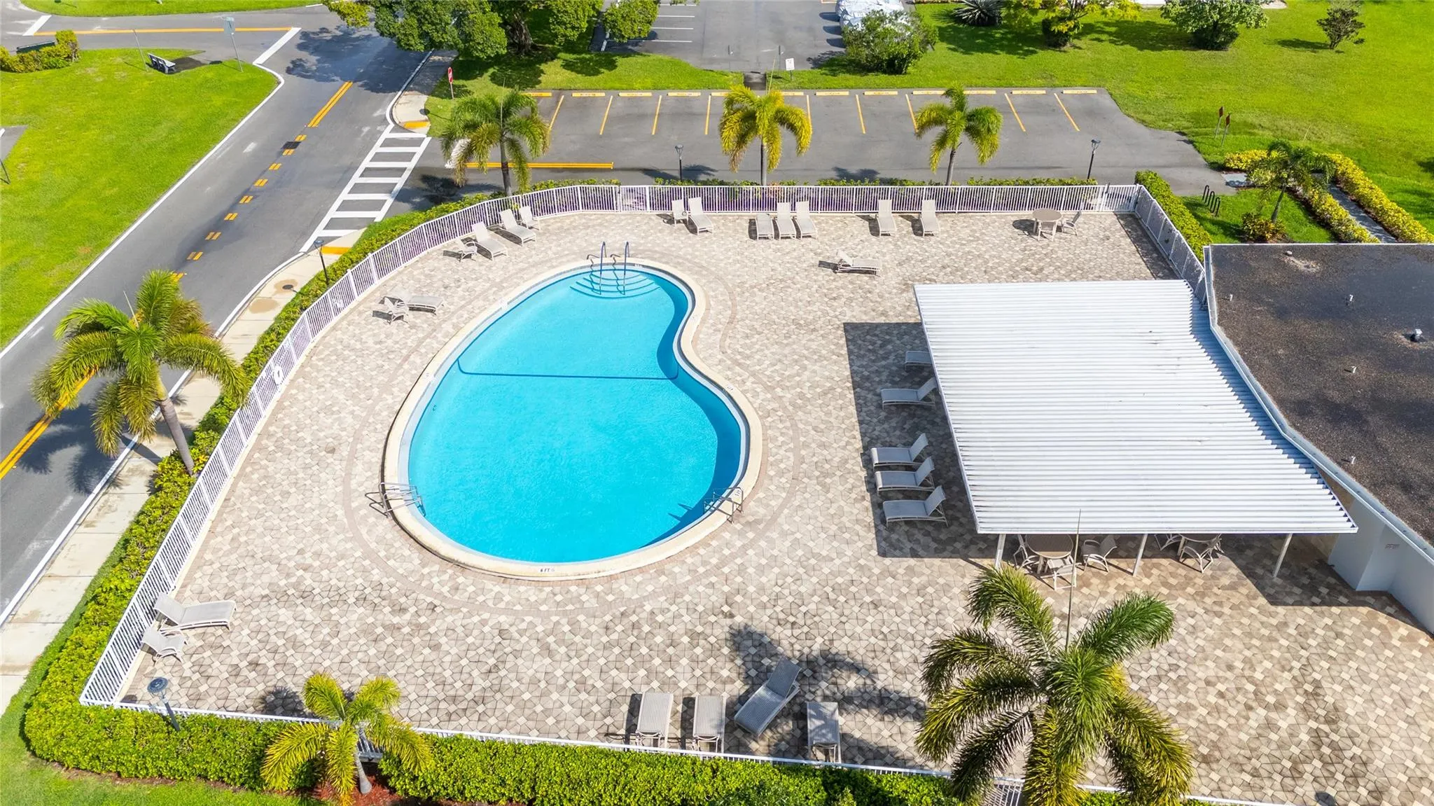2065 Lyndhurst, #2065