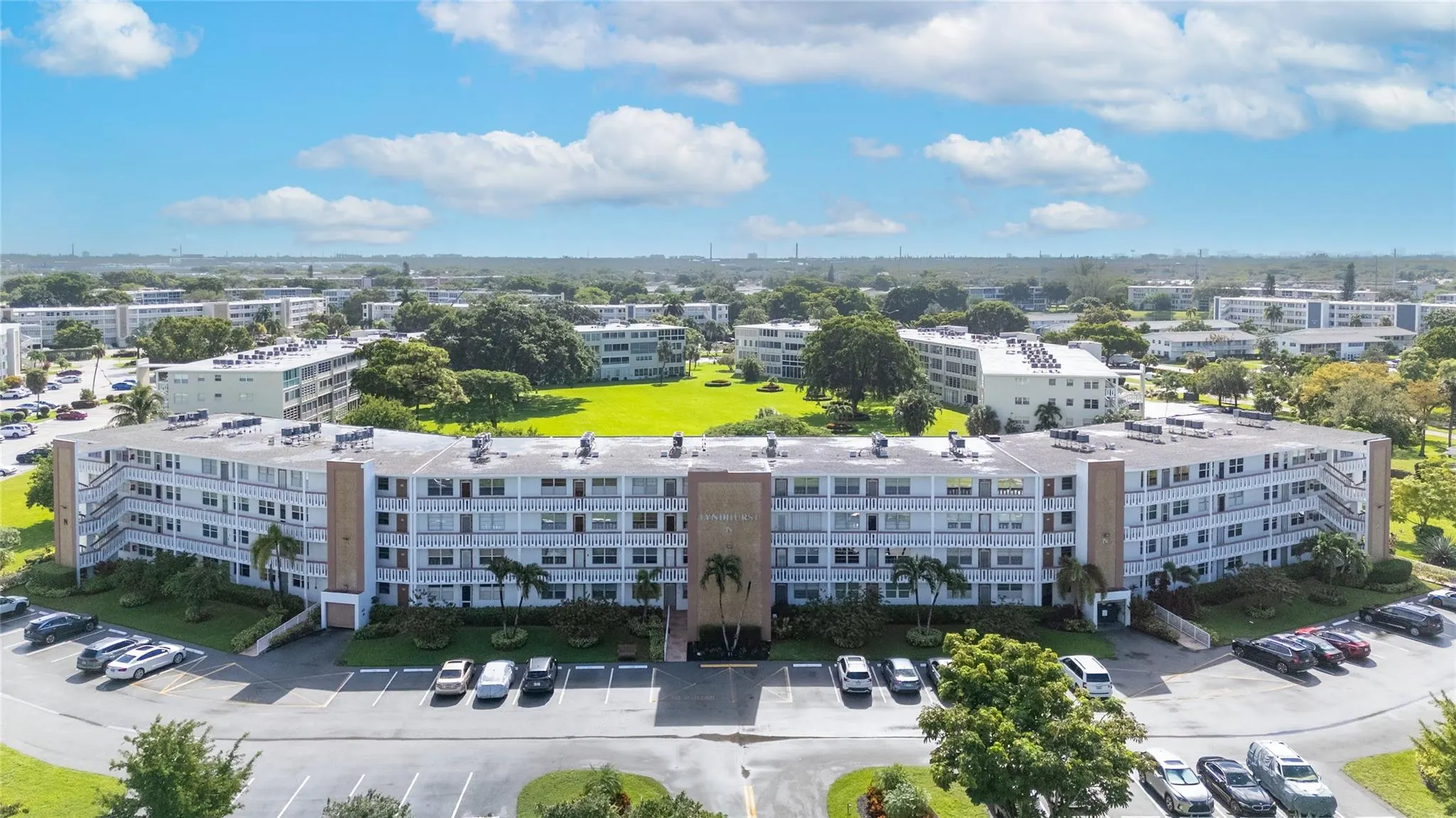 2065 Lyndhurst, #2065