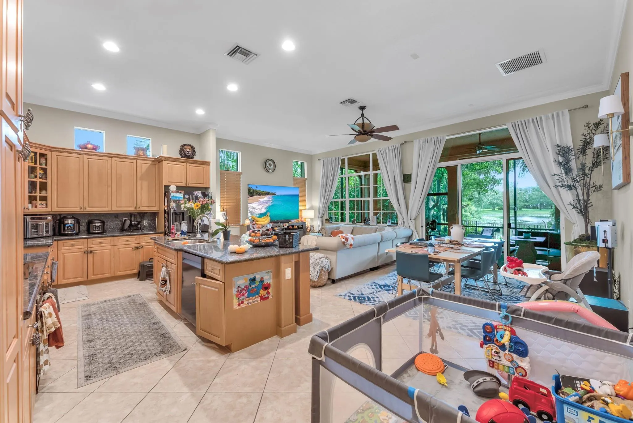 8264 NW 107th Ter