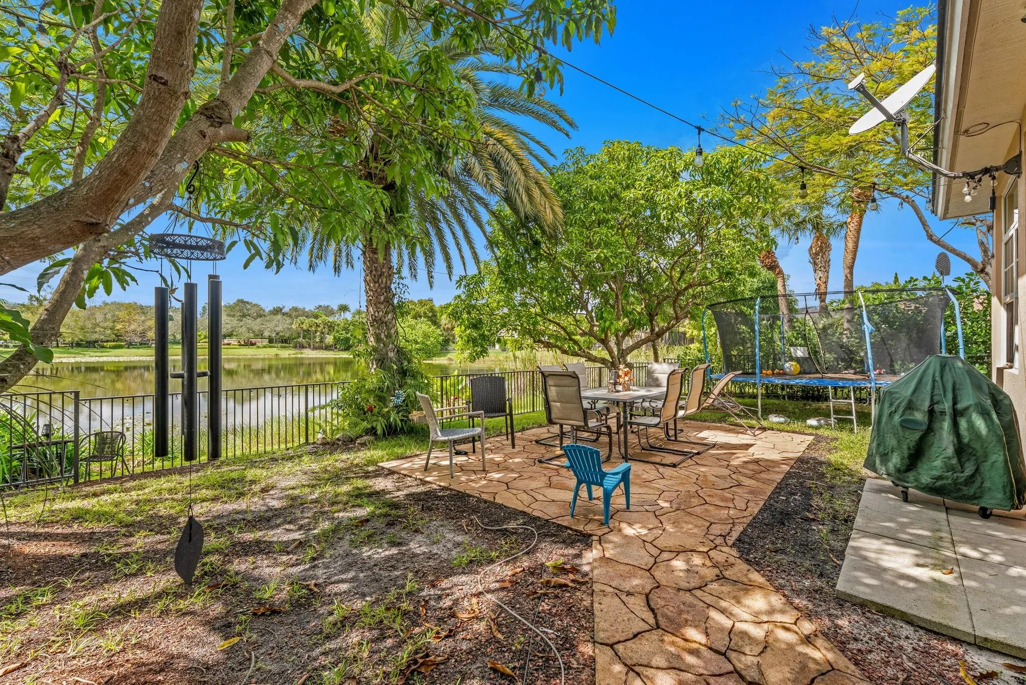 8264 NW 107th Ter