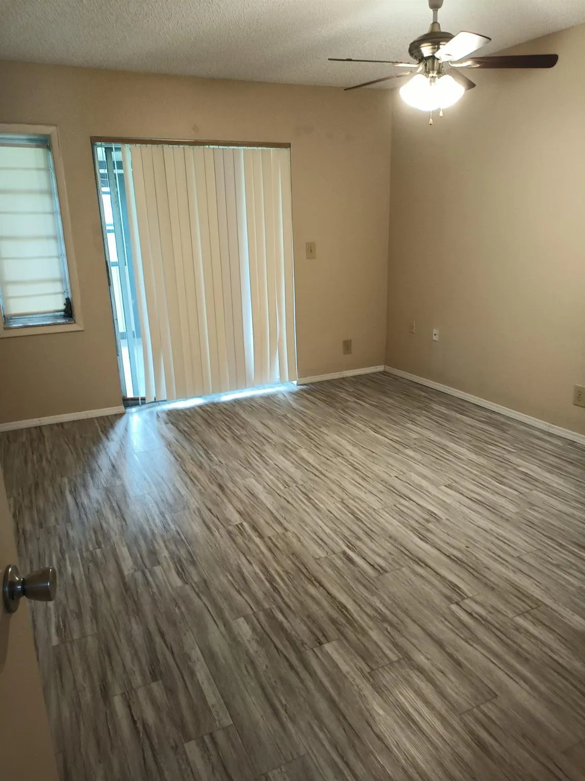 6081 La Palma Ln