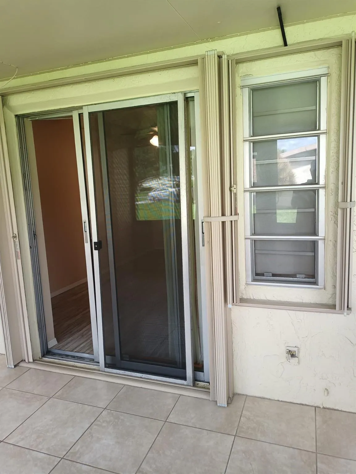 6081 La Palma Ln