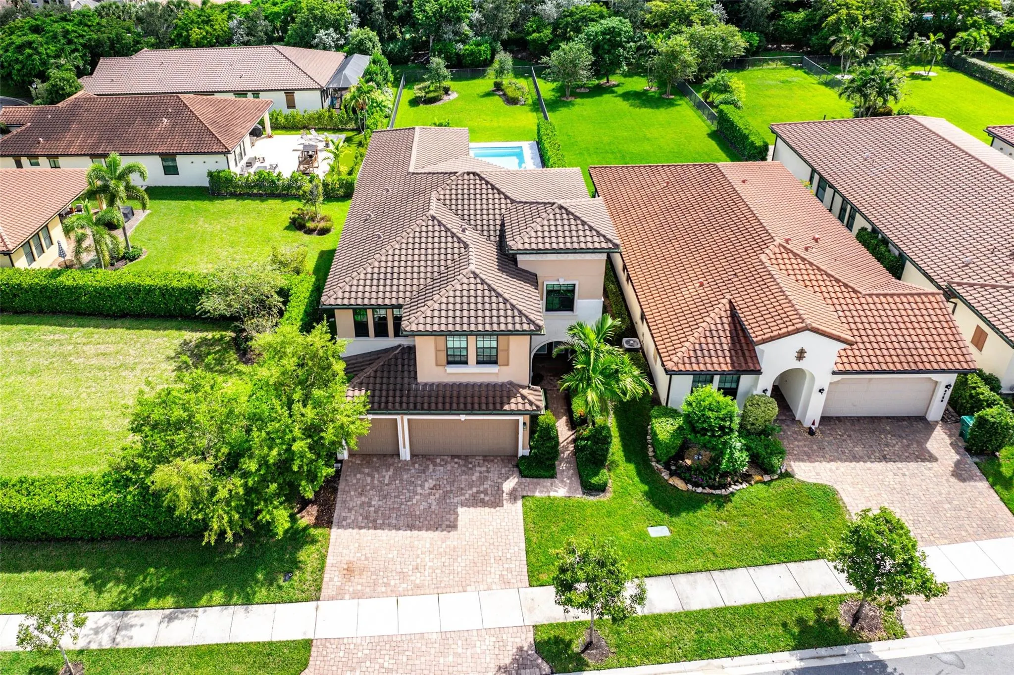 8760 E Baypoint Cir