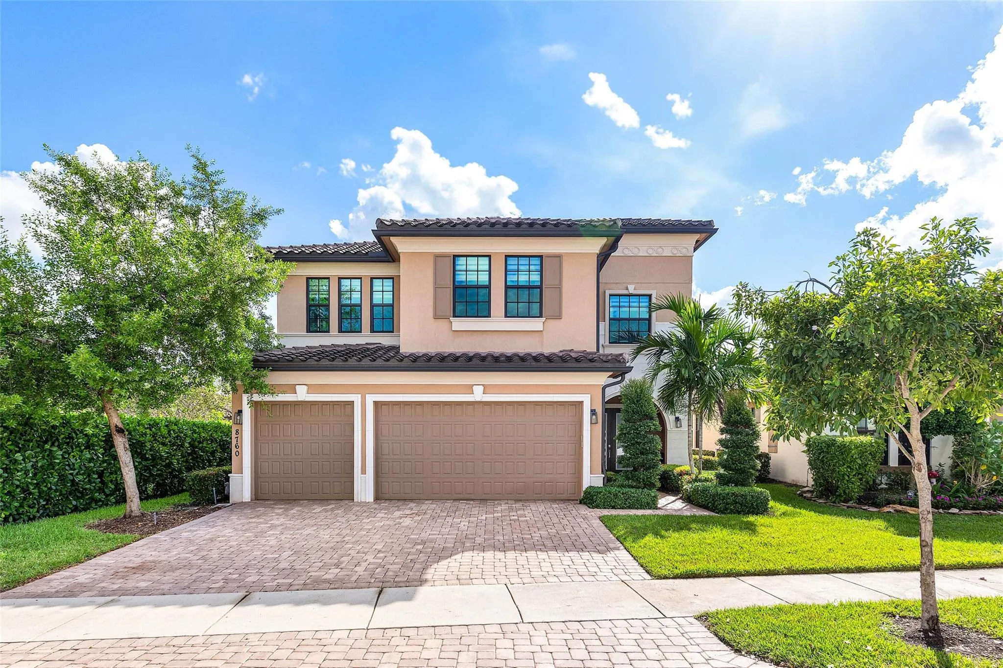 8760 E Baypoint Cir