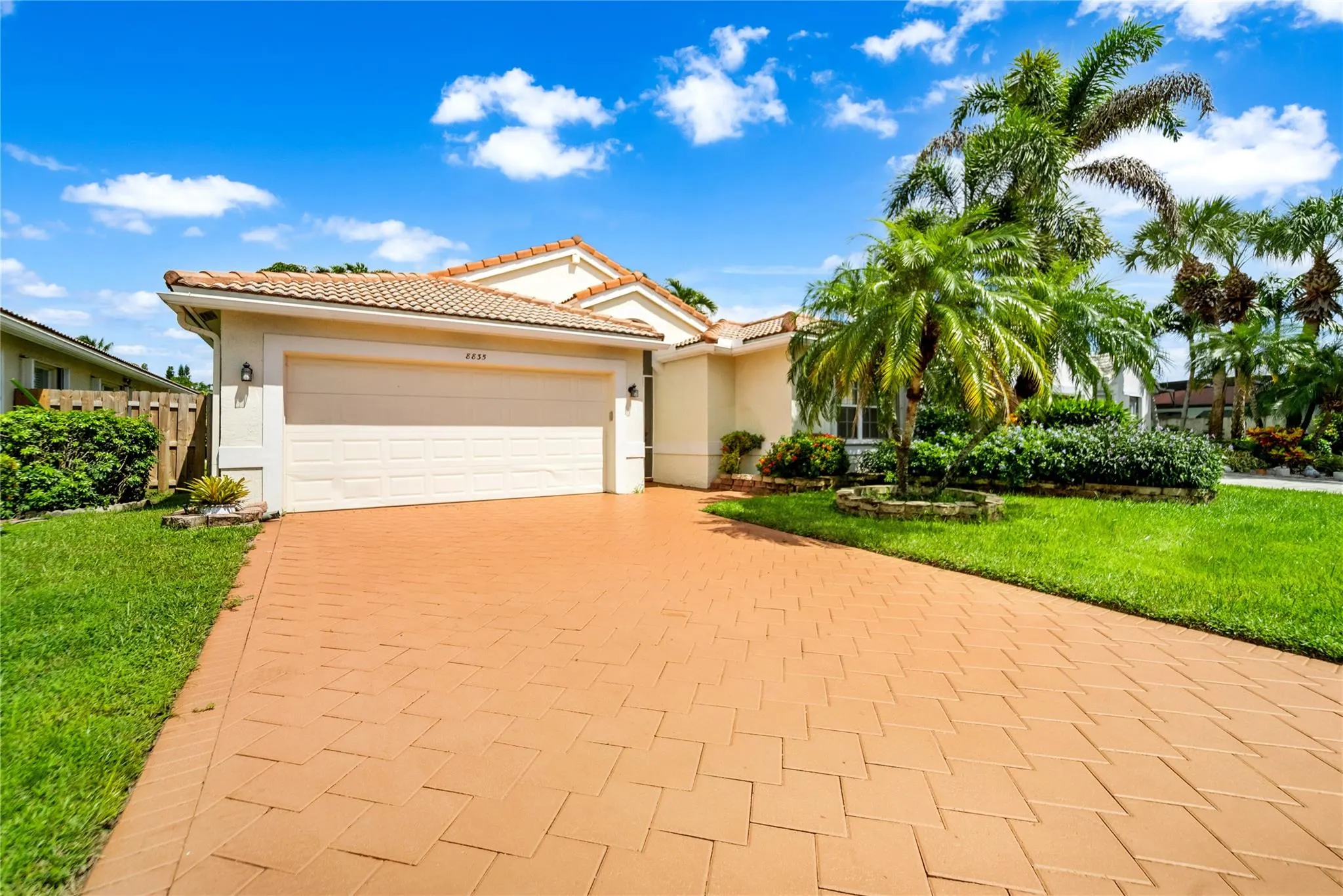 8835 Harrods Dr