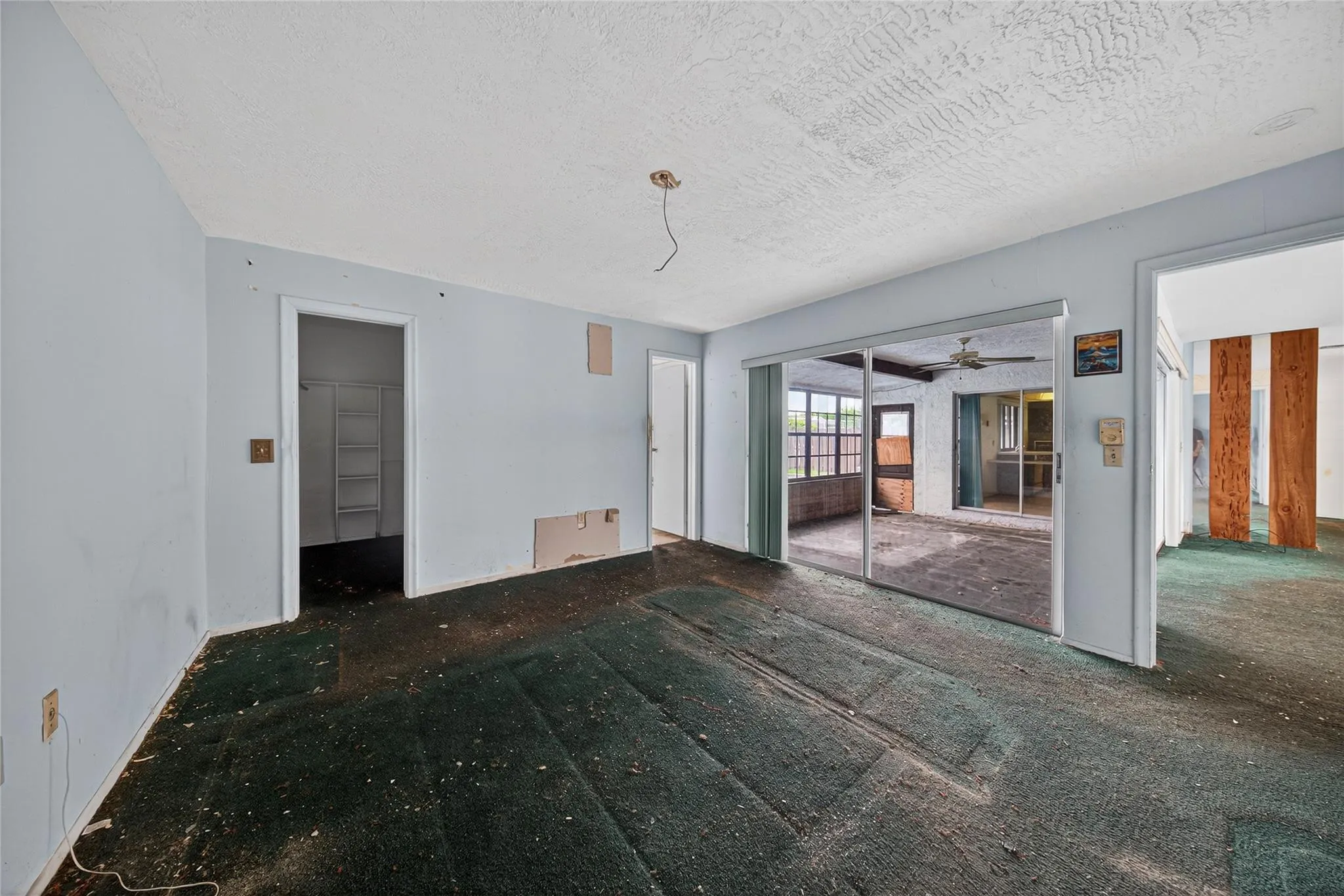 10171 NW 24th St