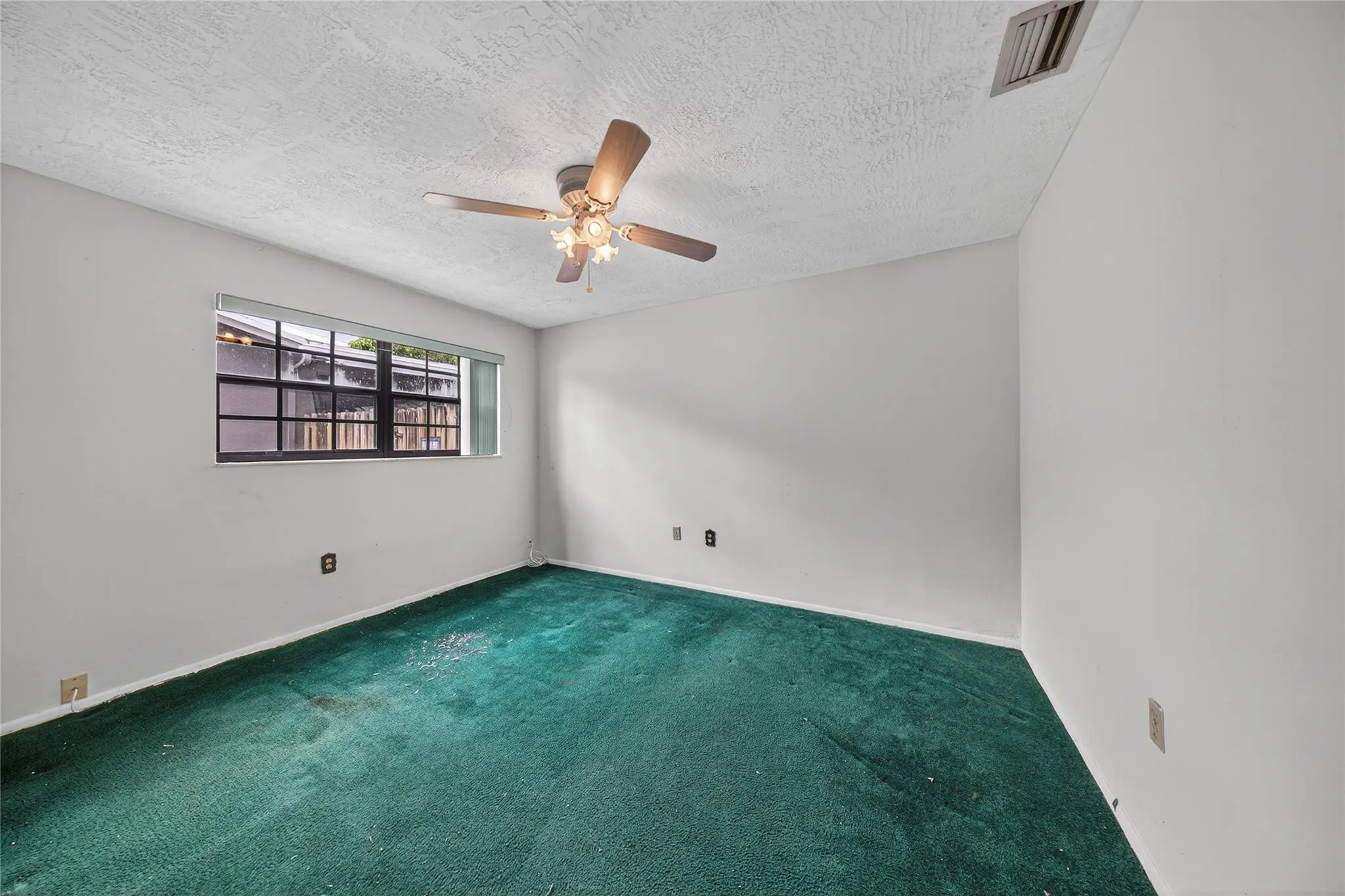 10171 NW 24th St