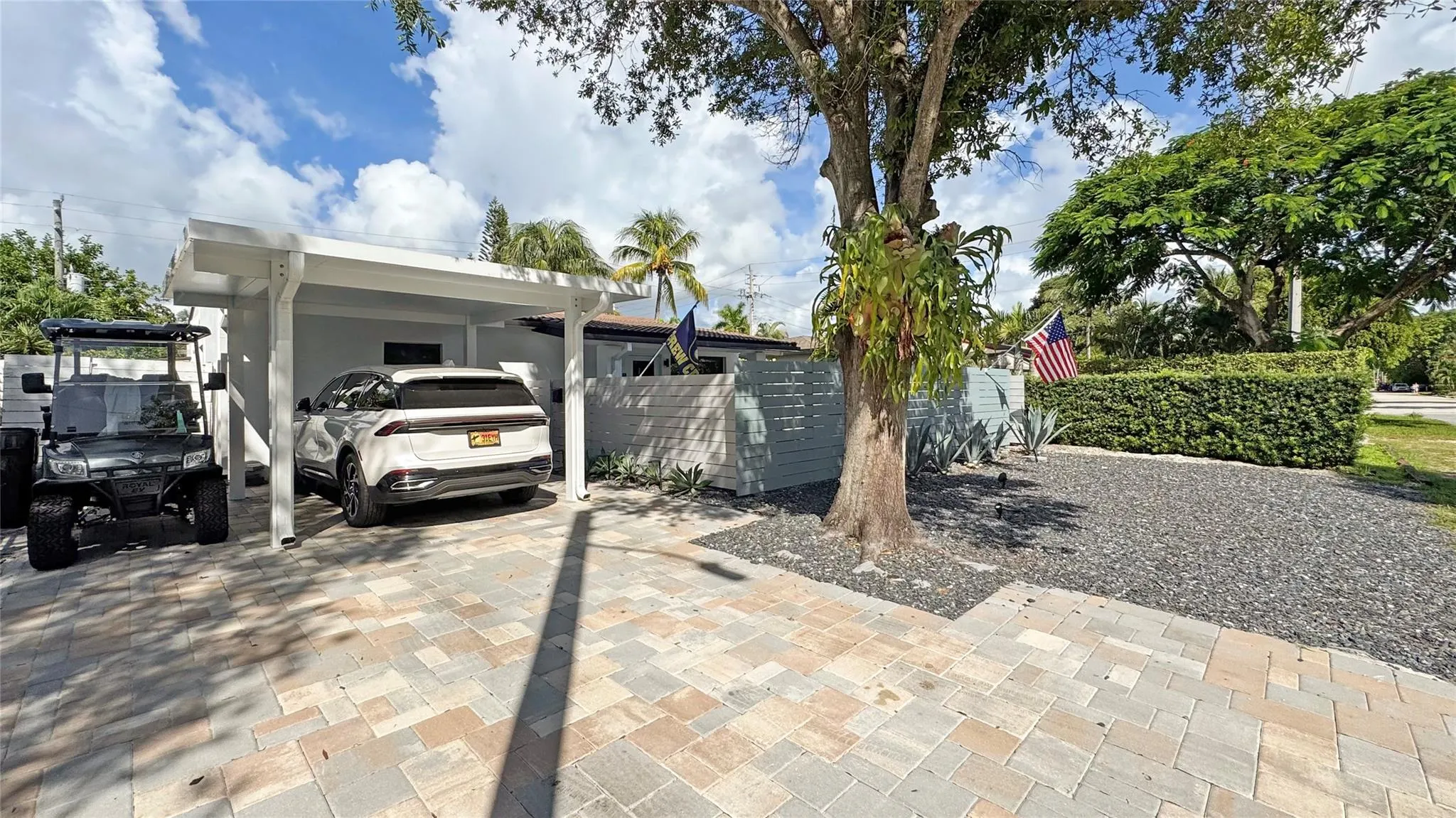 1637 NE 16th Ave