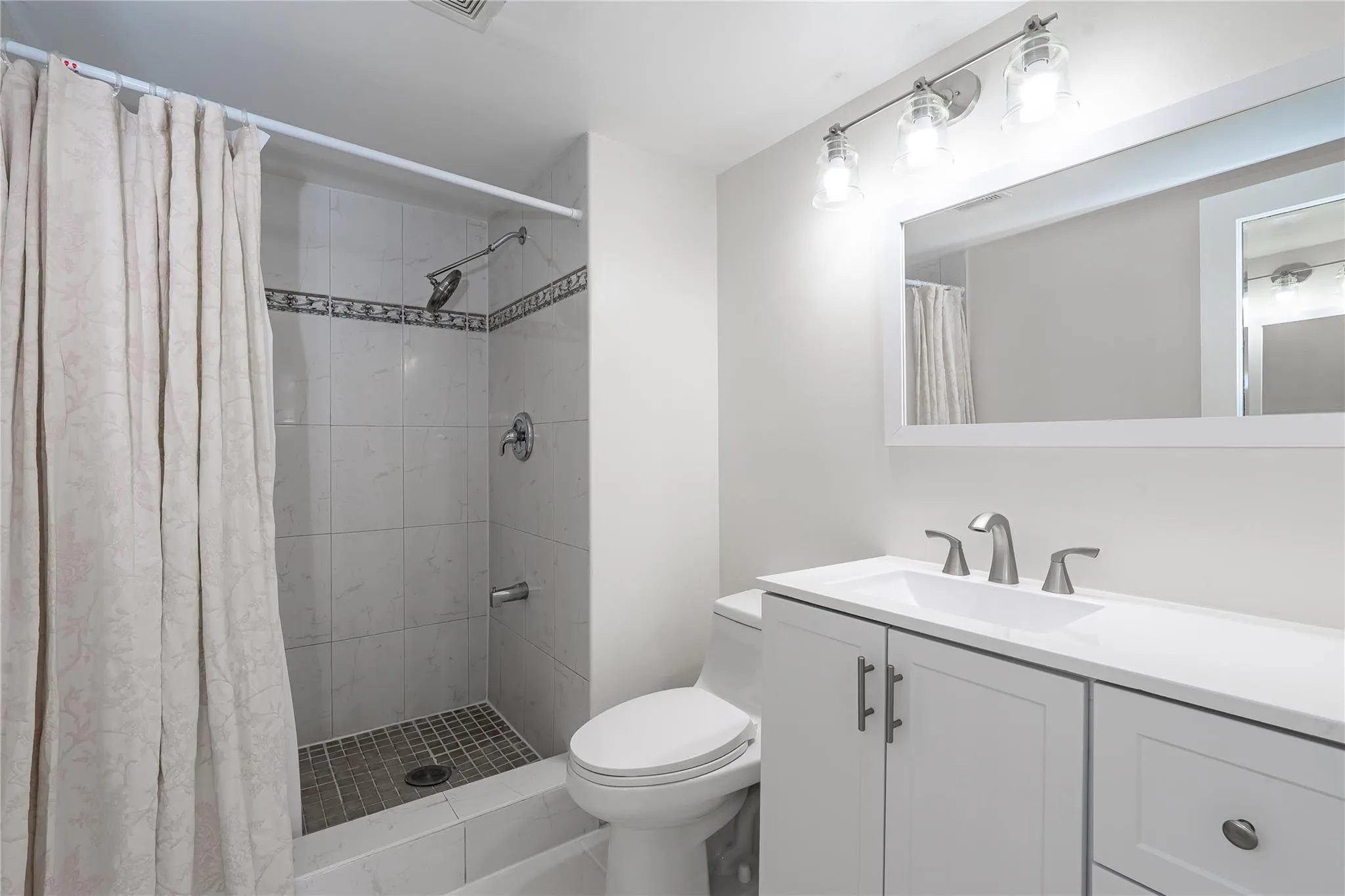9411 N Hollybrook Lake Dr, #309