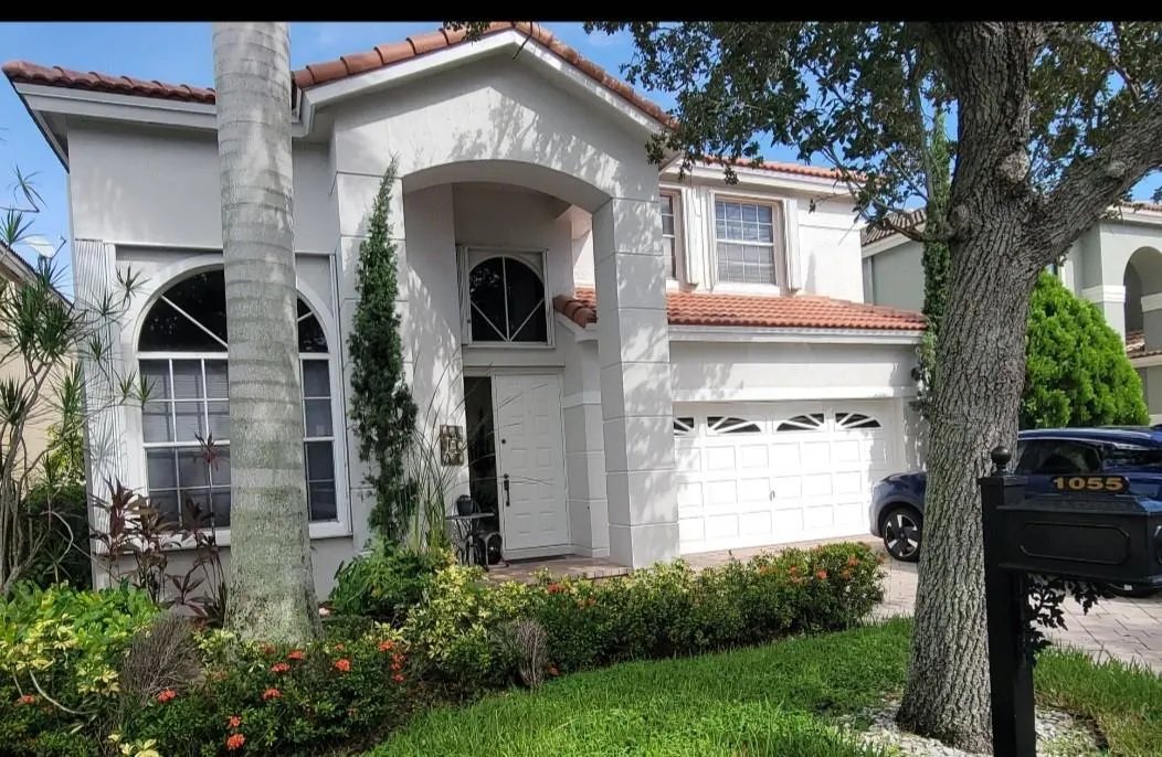 1055 NW 117th Ave
