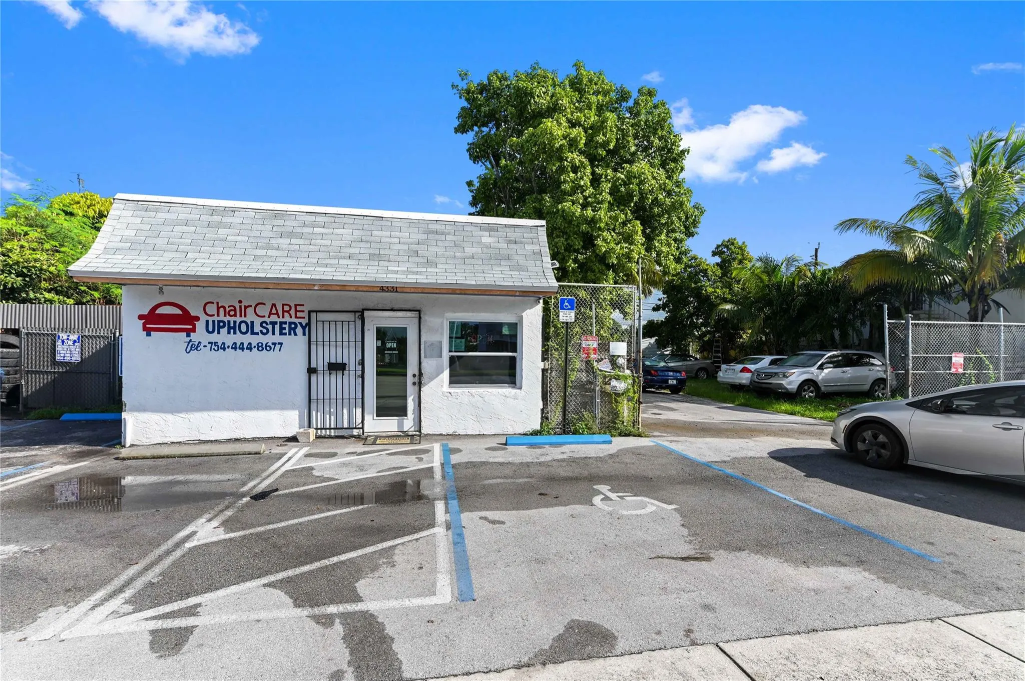 4331 W Hallandale Beach Blvd