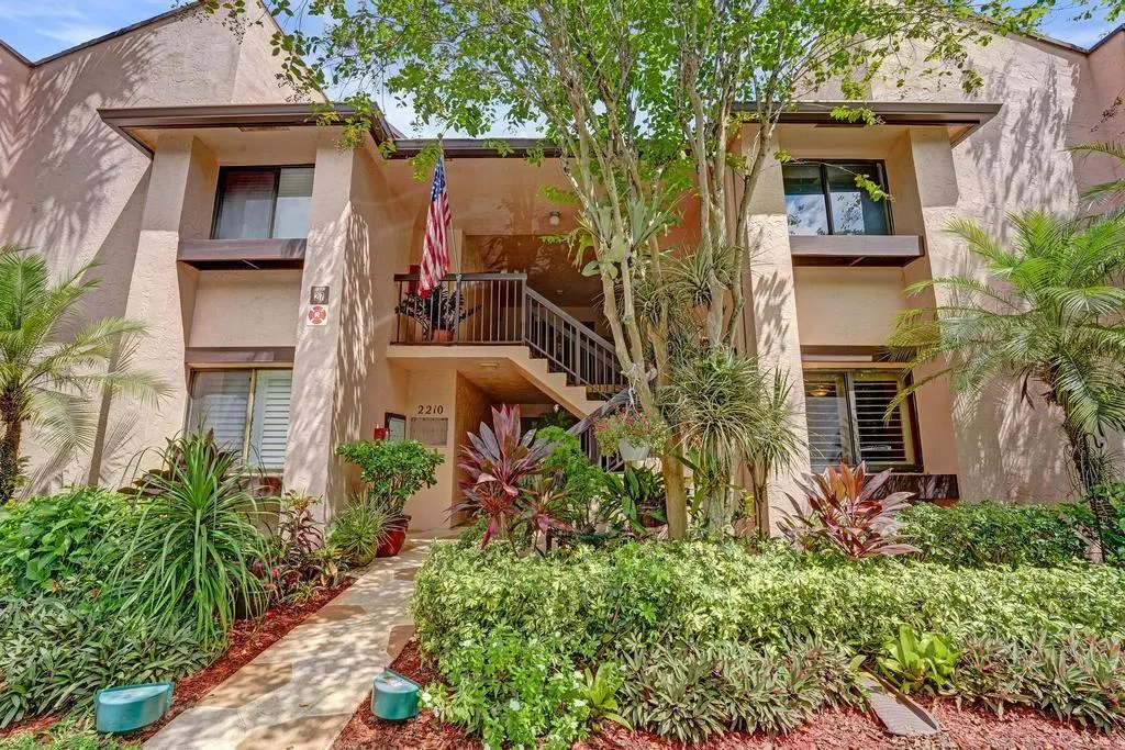 2210 SW 92nd Ter, #2702