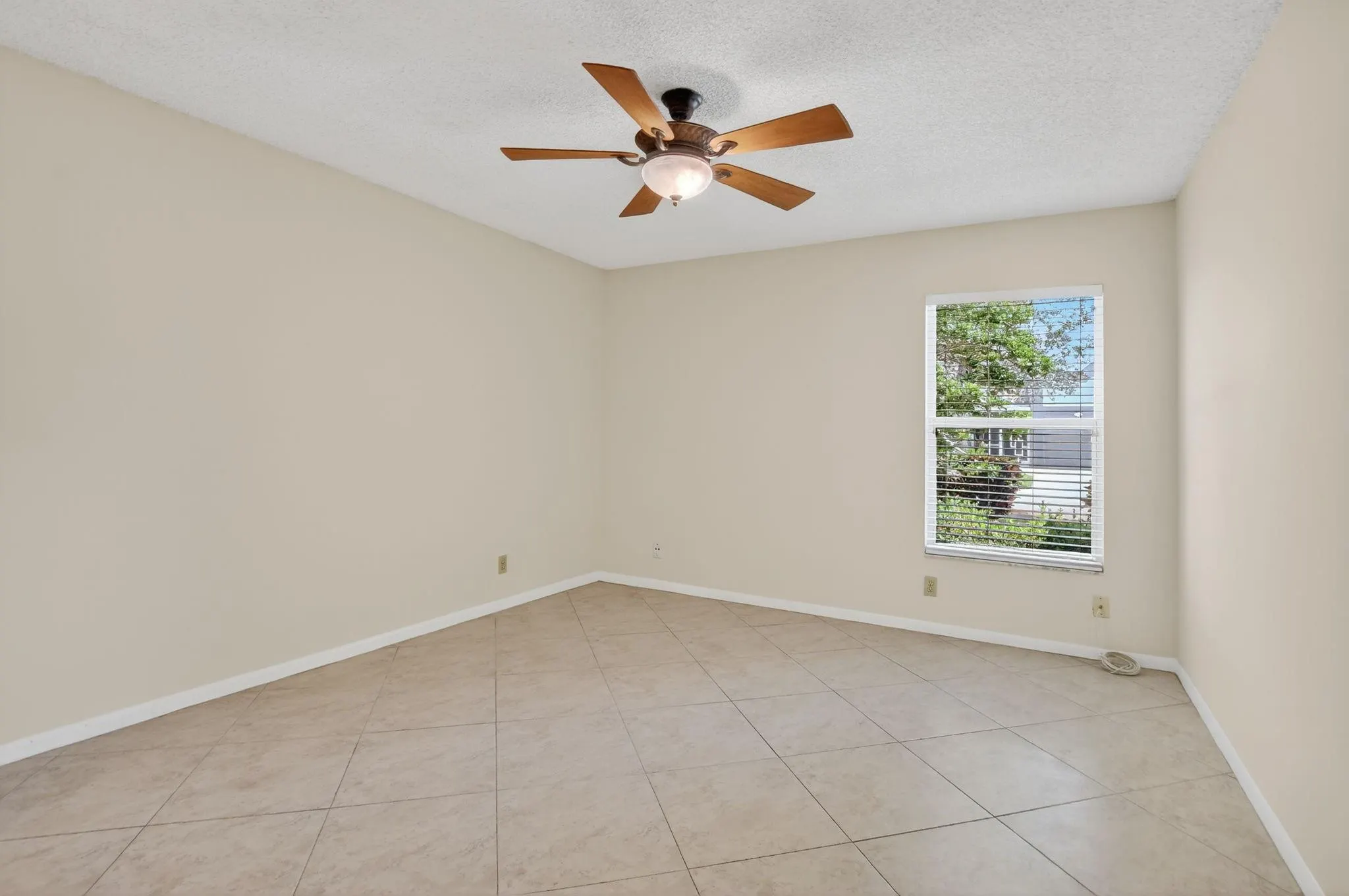 18761 Haywood Ter, #5
