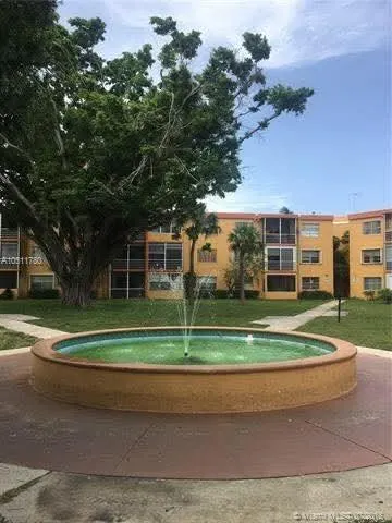 4384 NW 9th Ave Unit#20-1D