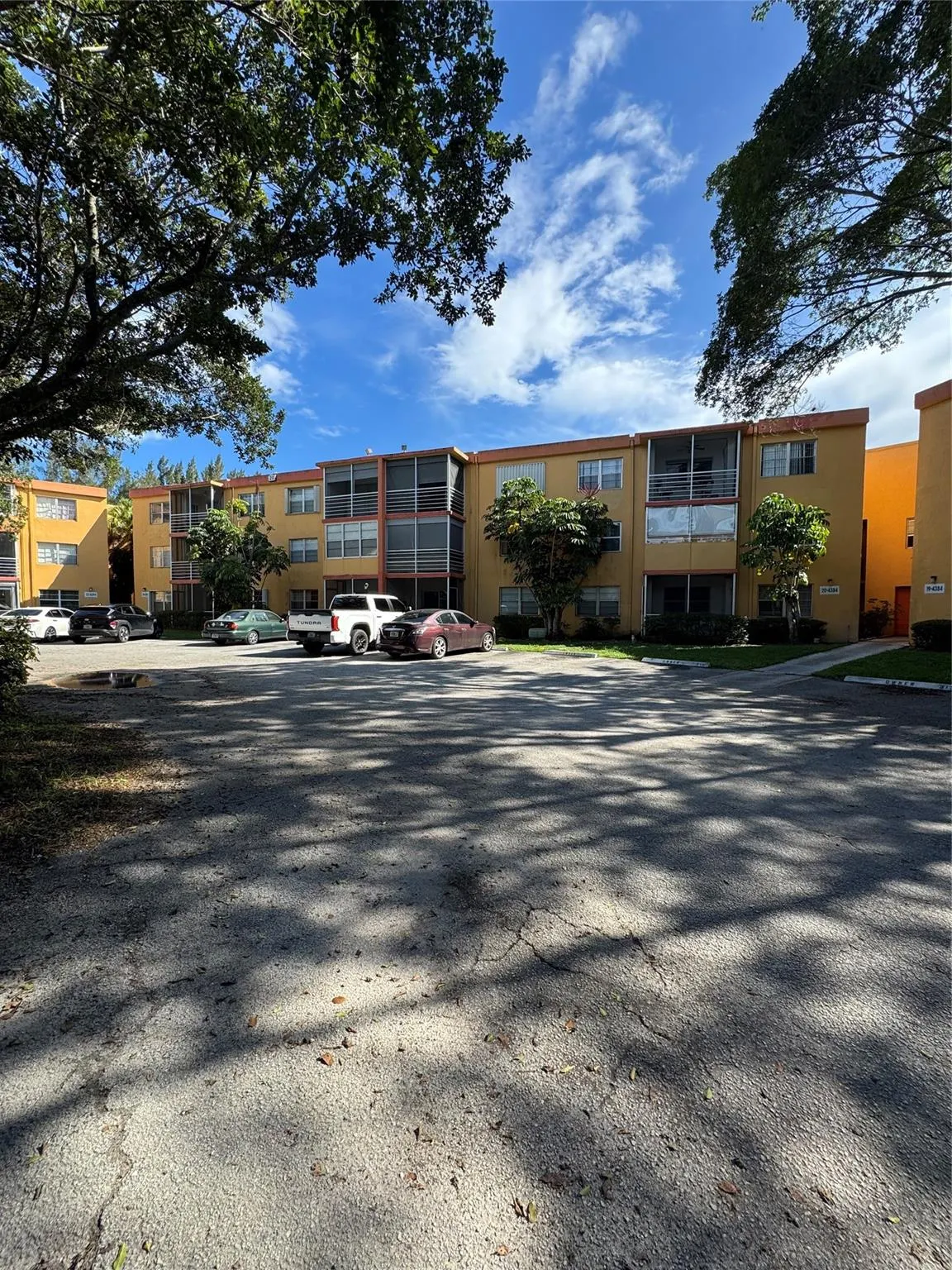 4384 NW 9th Ave Unit#20-1D
