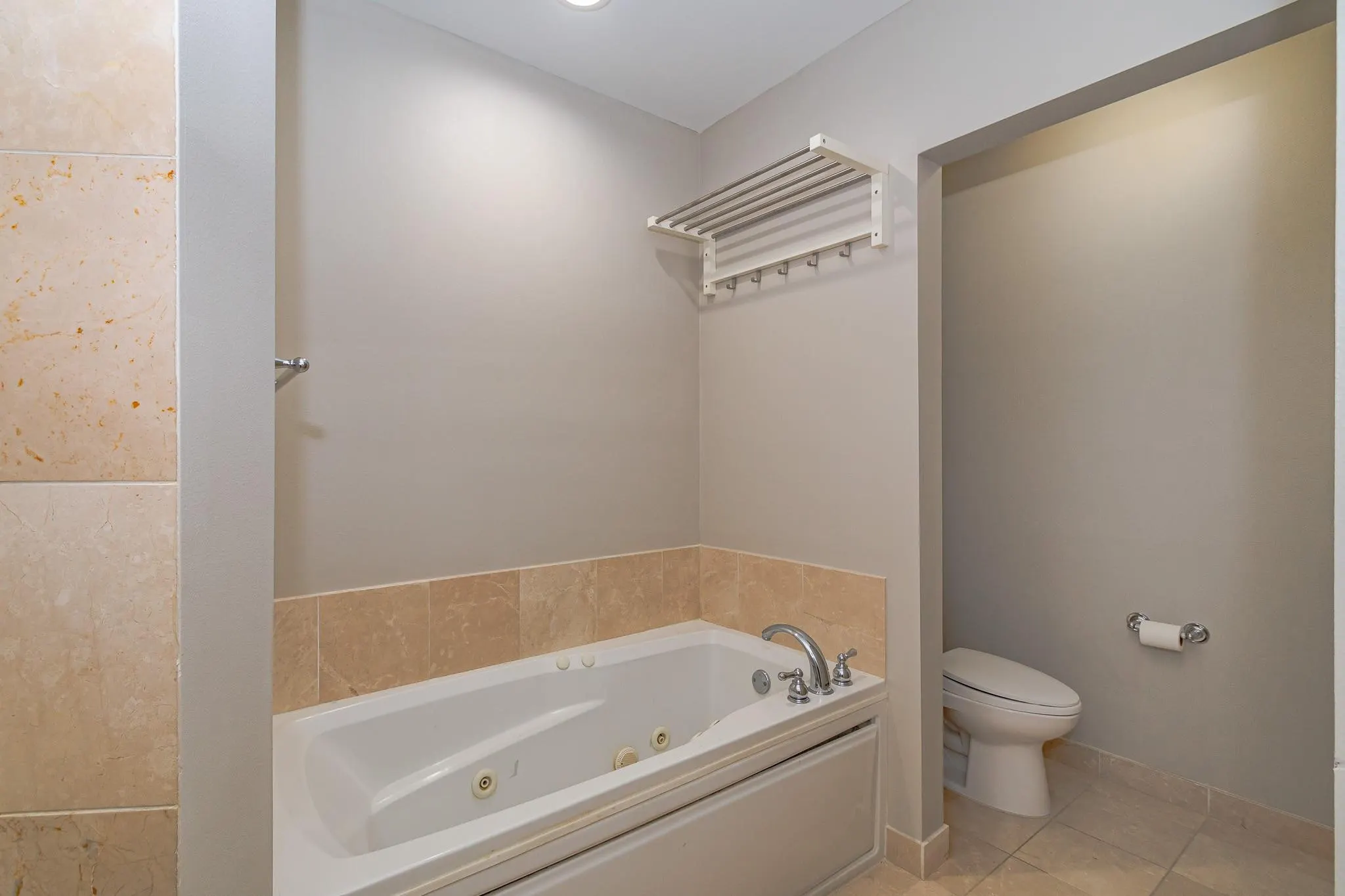 16101 Emerald Estates Dr, #146