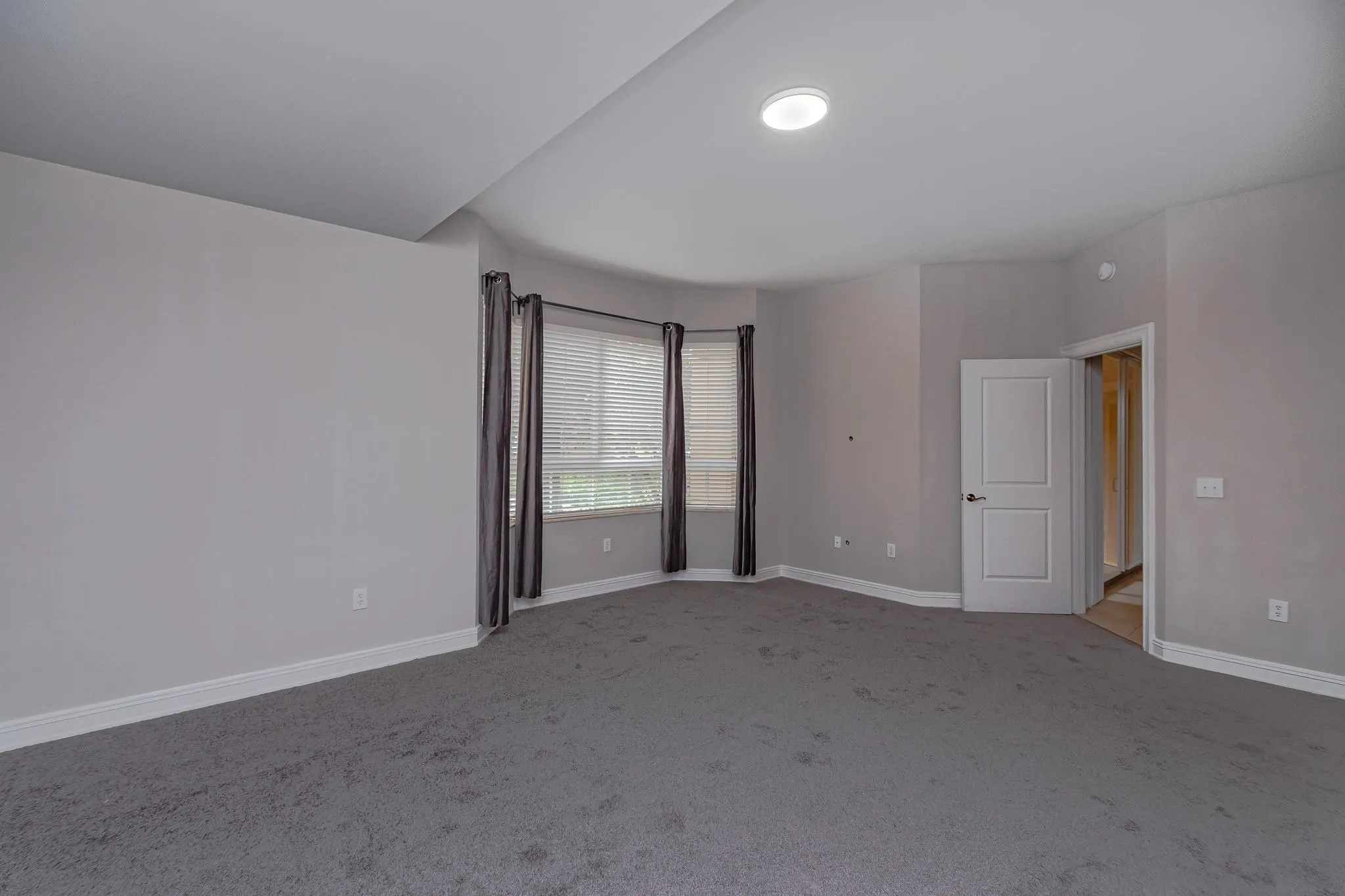 16101 Emerald Estates Dr, #146
