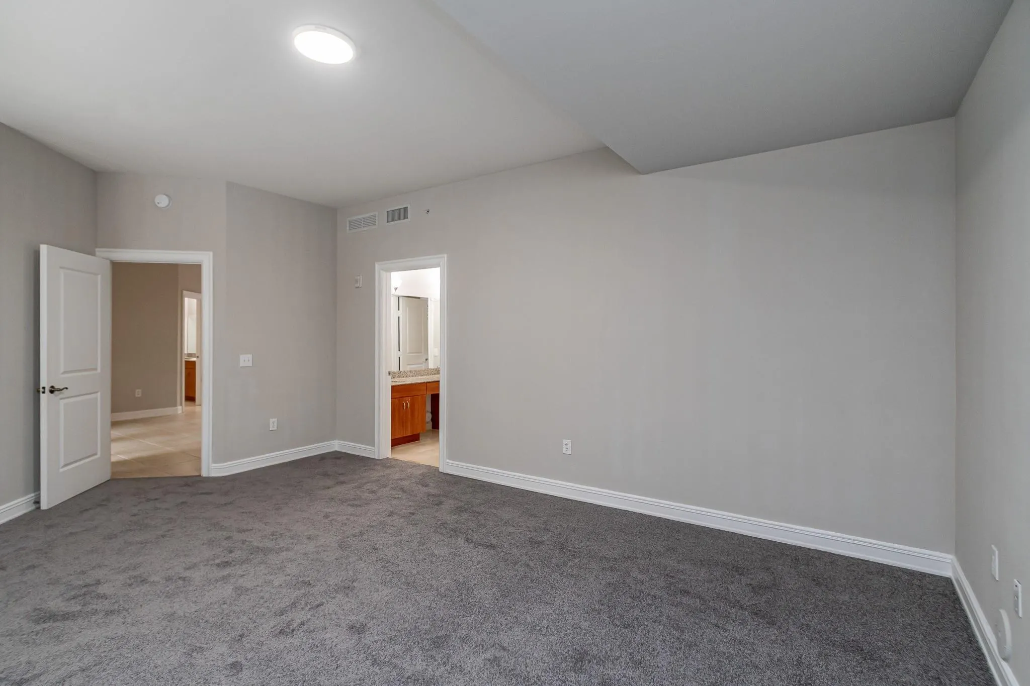 16101 Emerald Estates Dr, #146