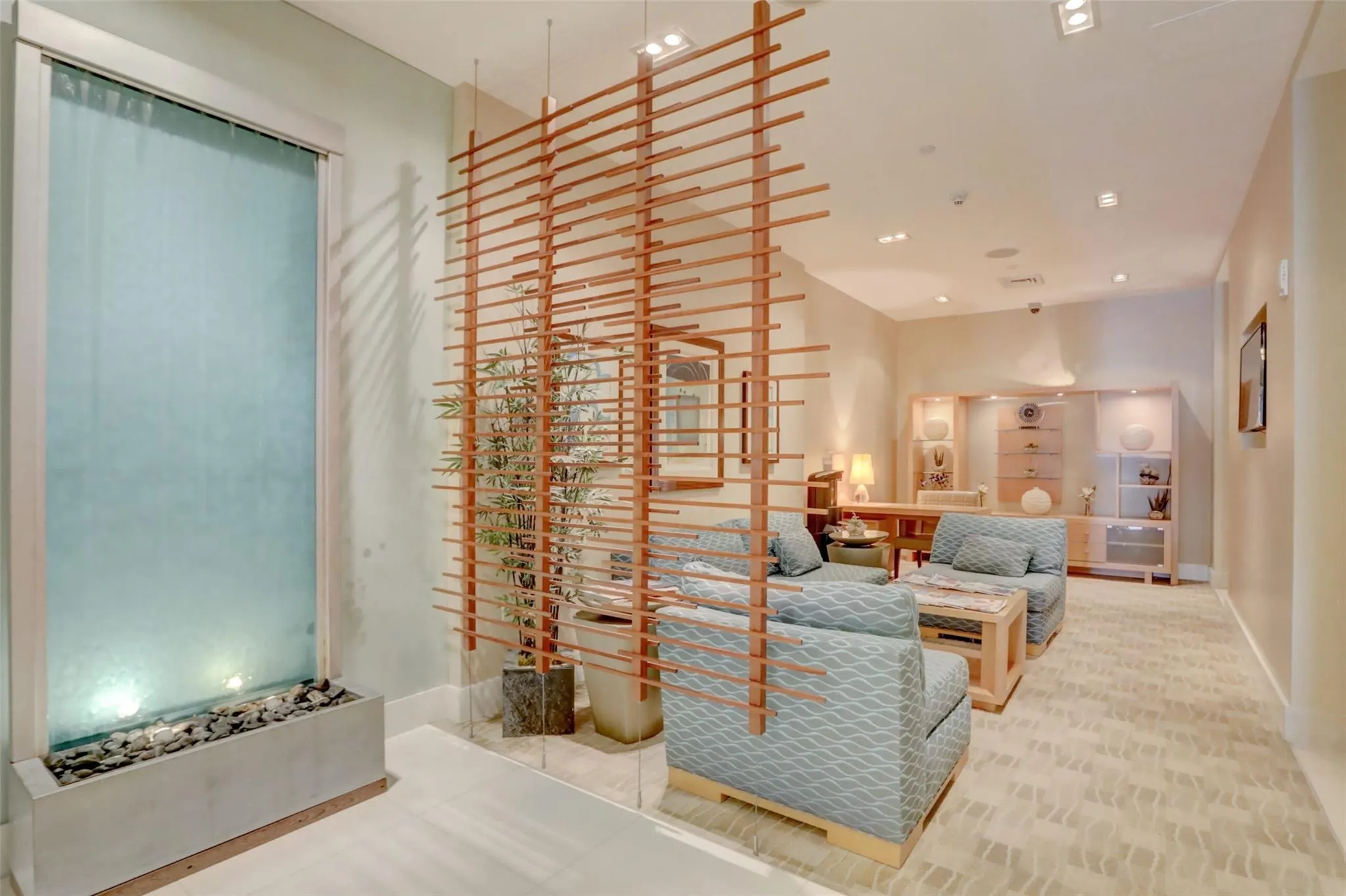 2831 N Ocean Blvd, #505N