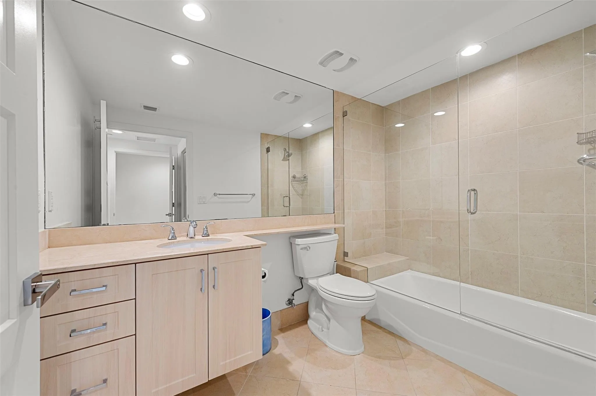 2831 N Ocean Blvd, #505N