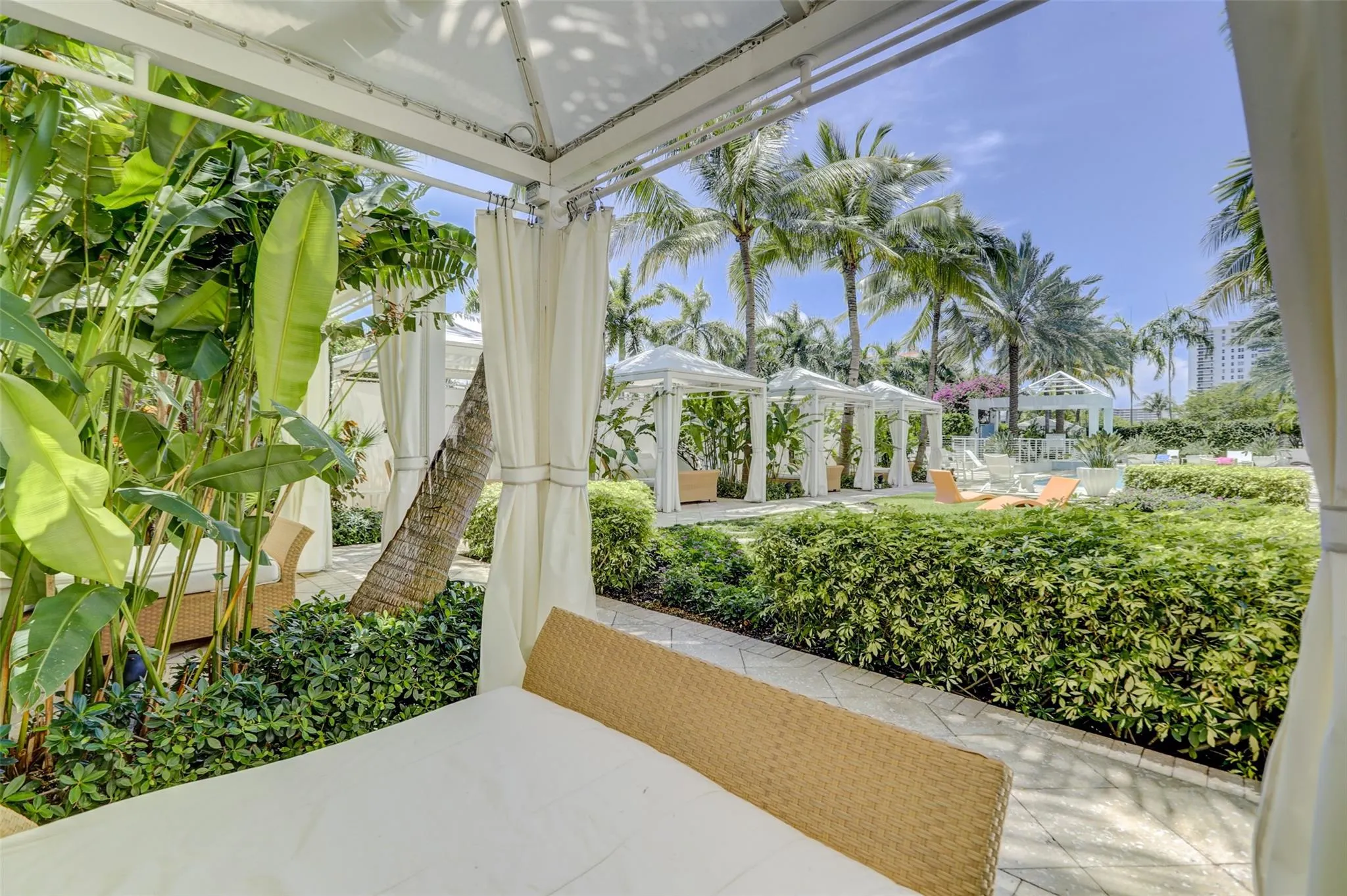 2831 N Ocean Blvd, #505N