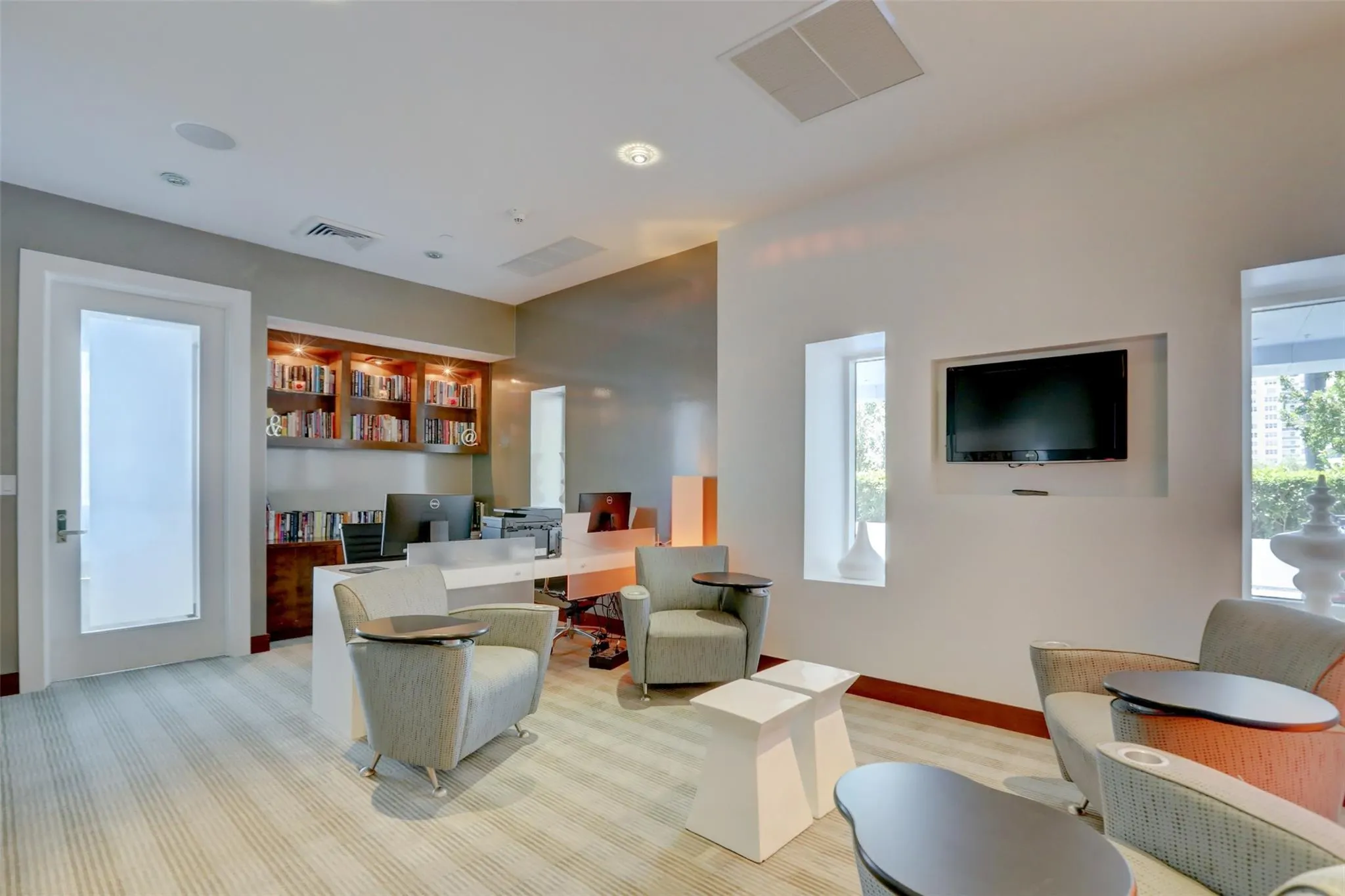 2831 N Ocean Blvd, #505N